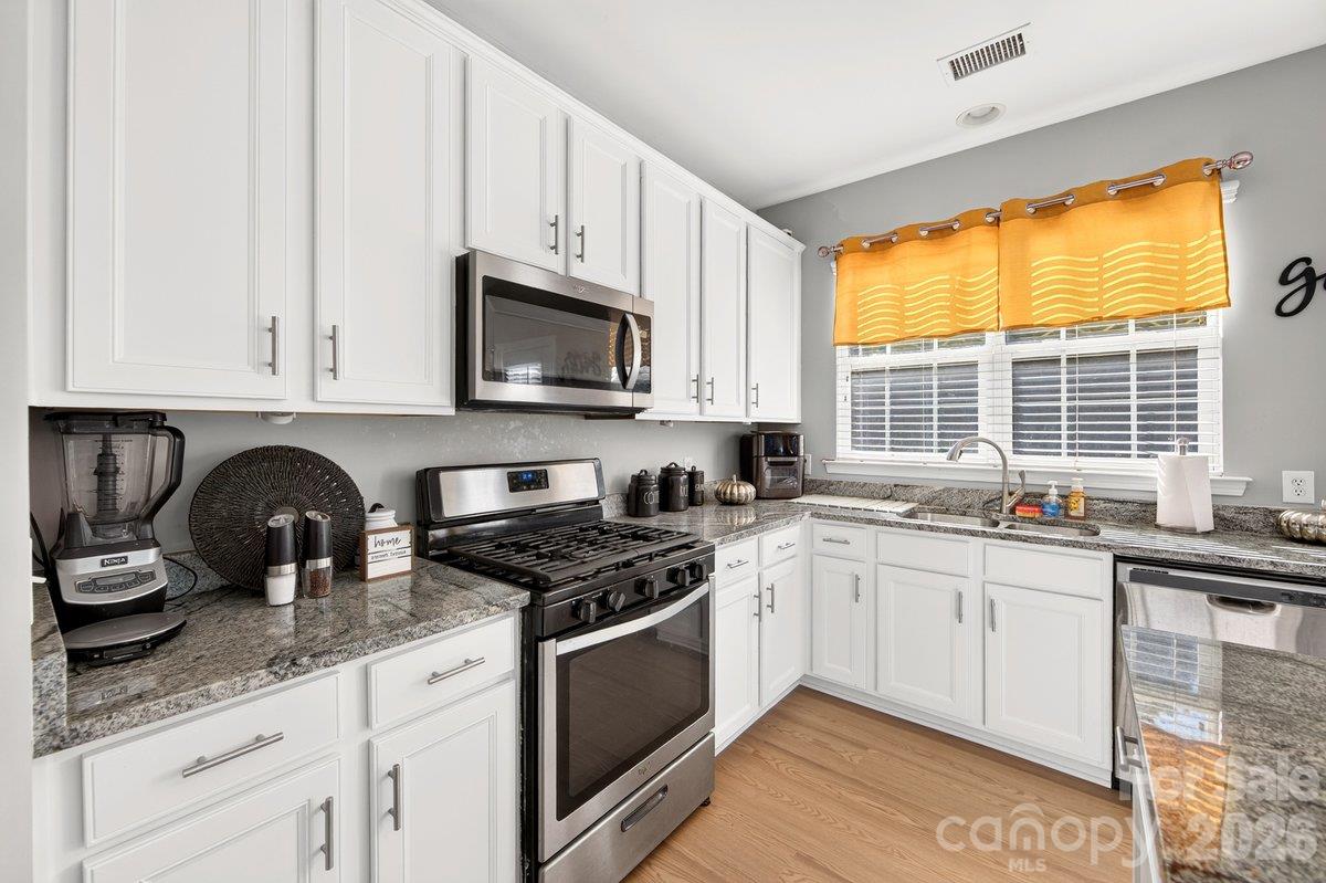 10536 Adlin Avenue Property Photo 15