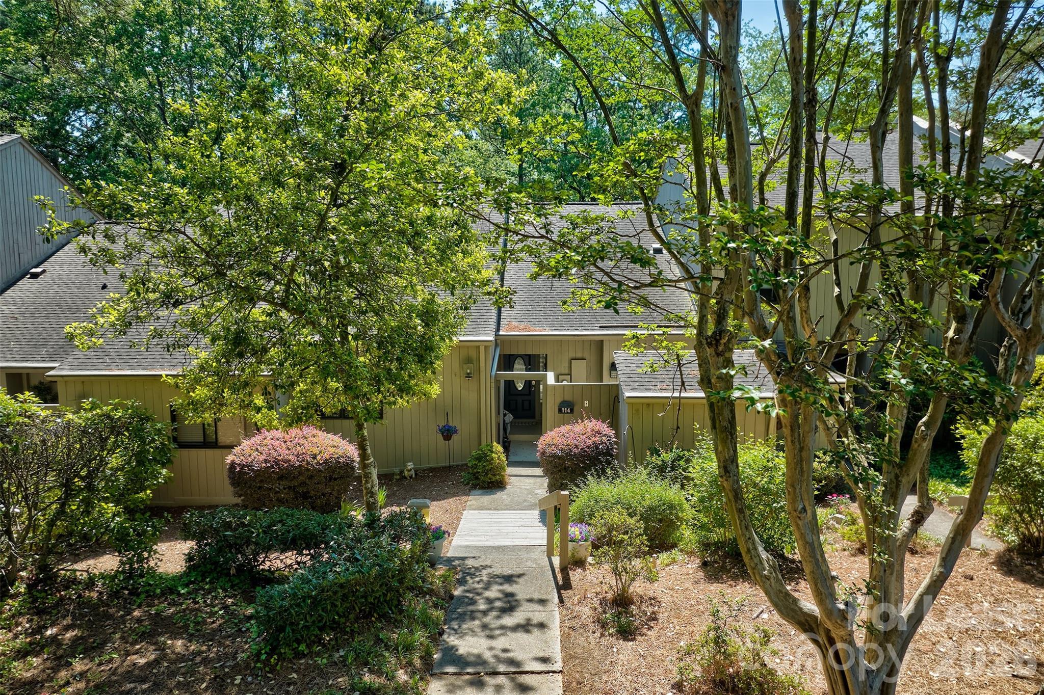 114 Pine Grove Circle Property Photo 1