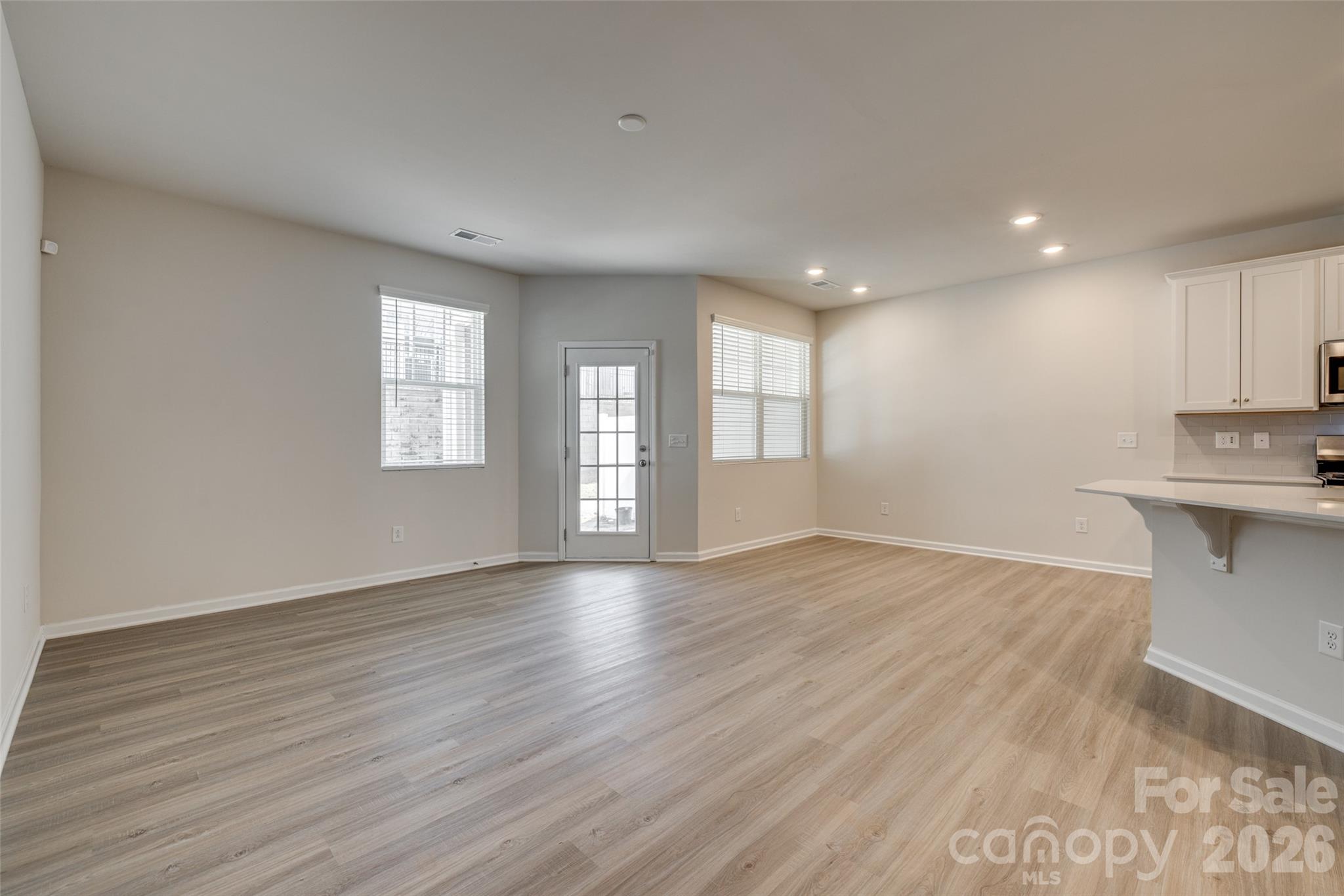 807 Gable Oak Lane Property Photo 23