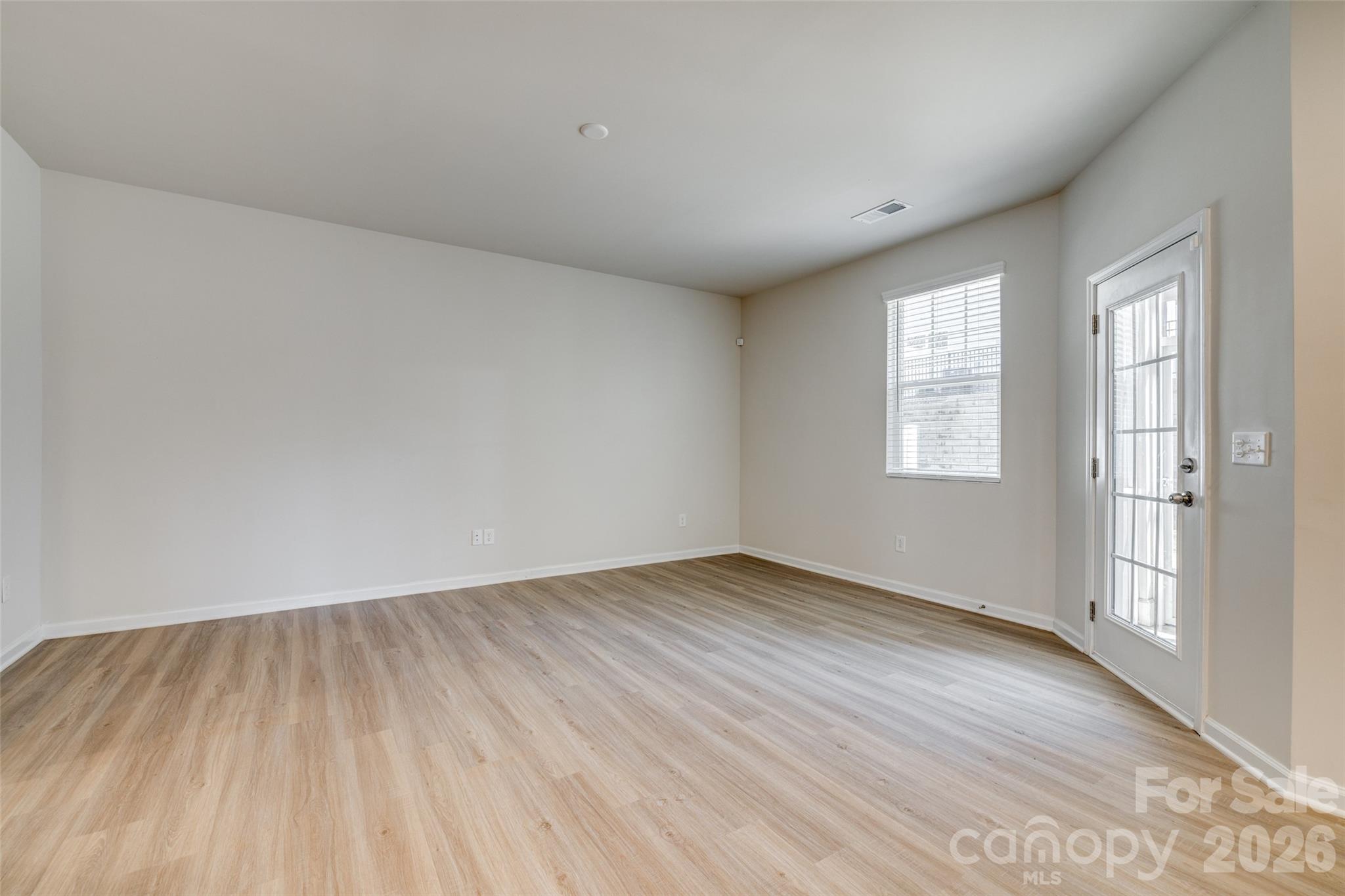 807 Gable Oak Lane Property Photo 25