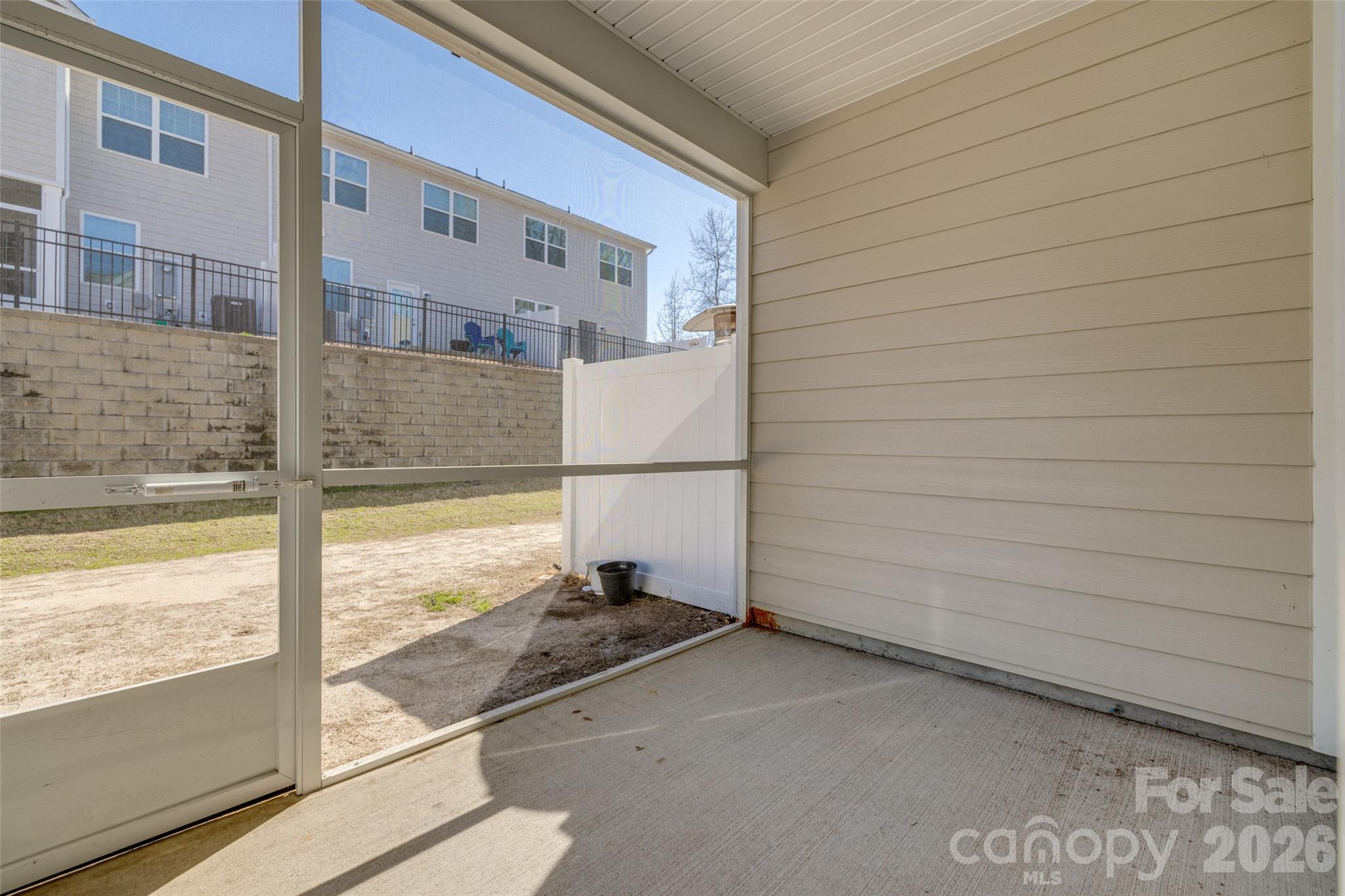 807 Gable Oak Lane Property Photo 26