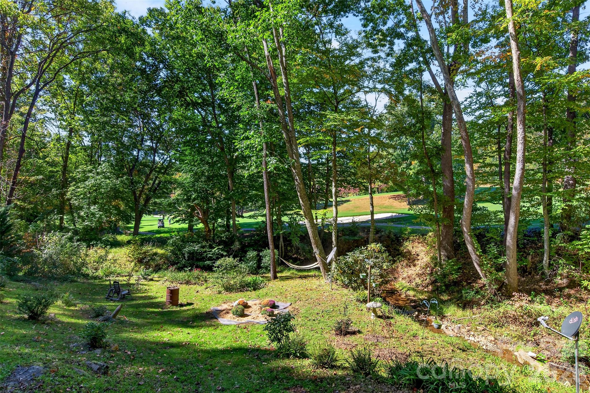 180 Divot Drive Property Photo 2