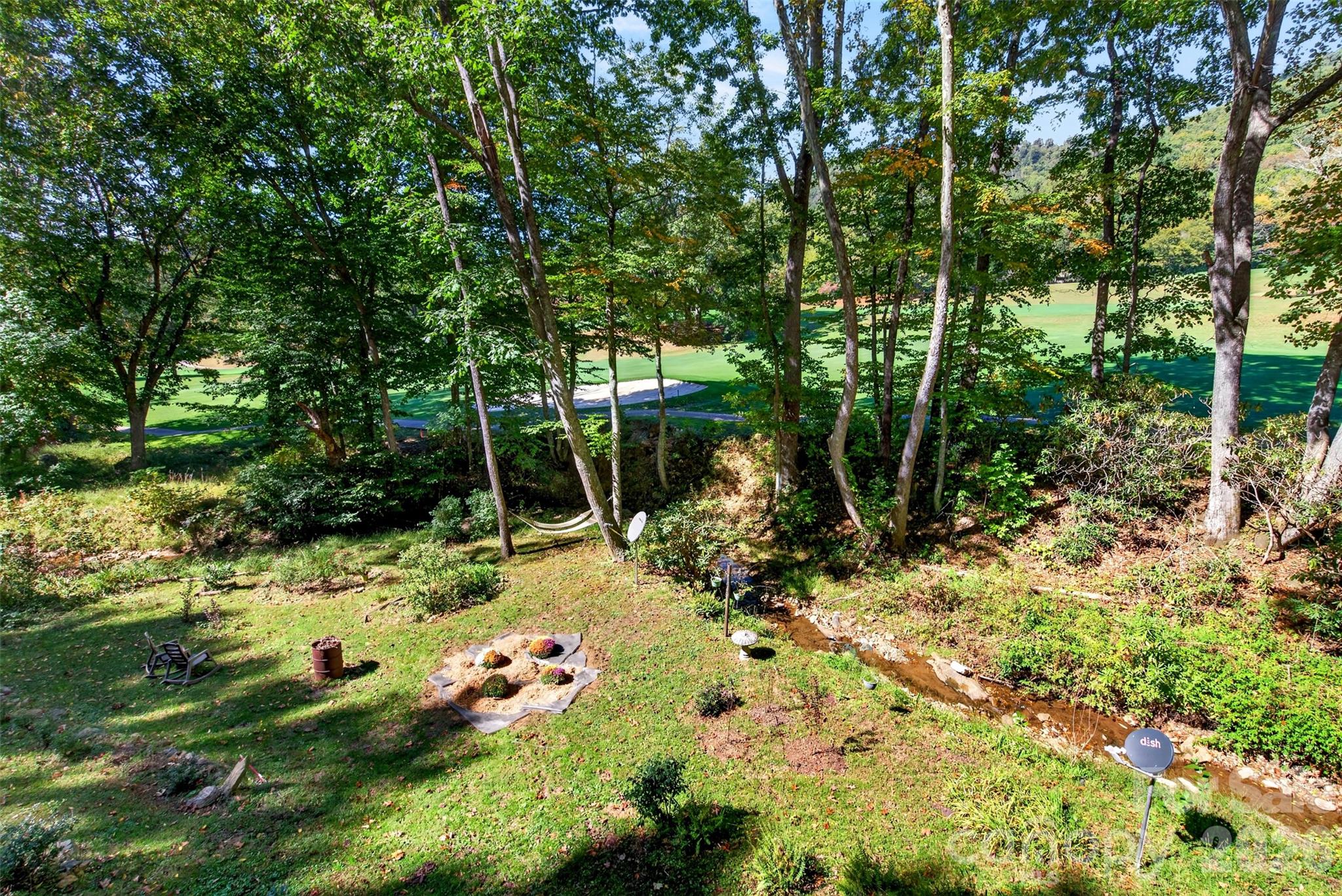 180 Divot Drive Property Photo 6