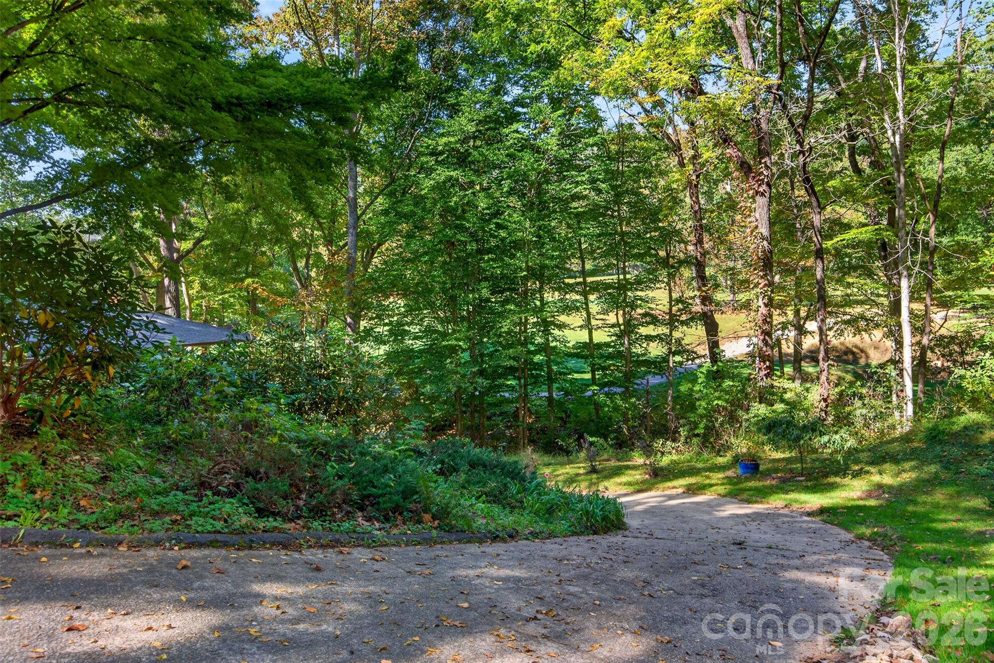 180 Divot Drive Property Photo 44