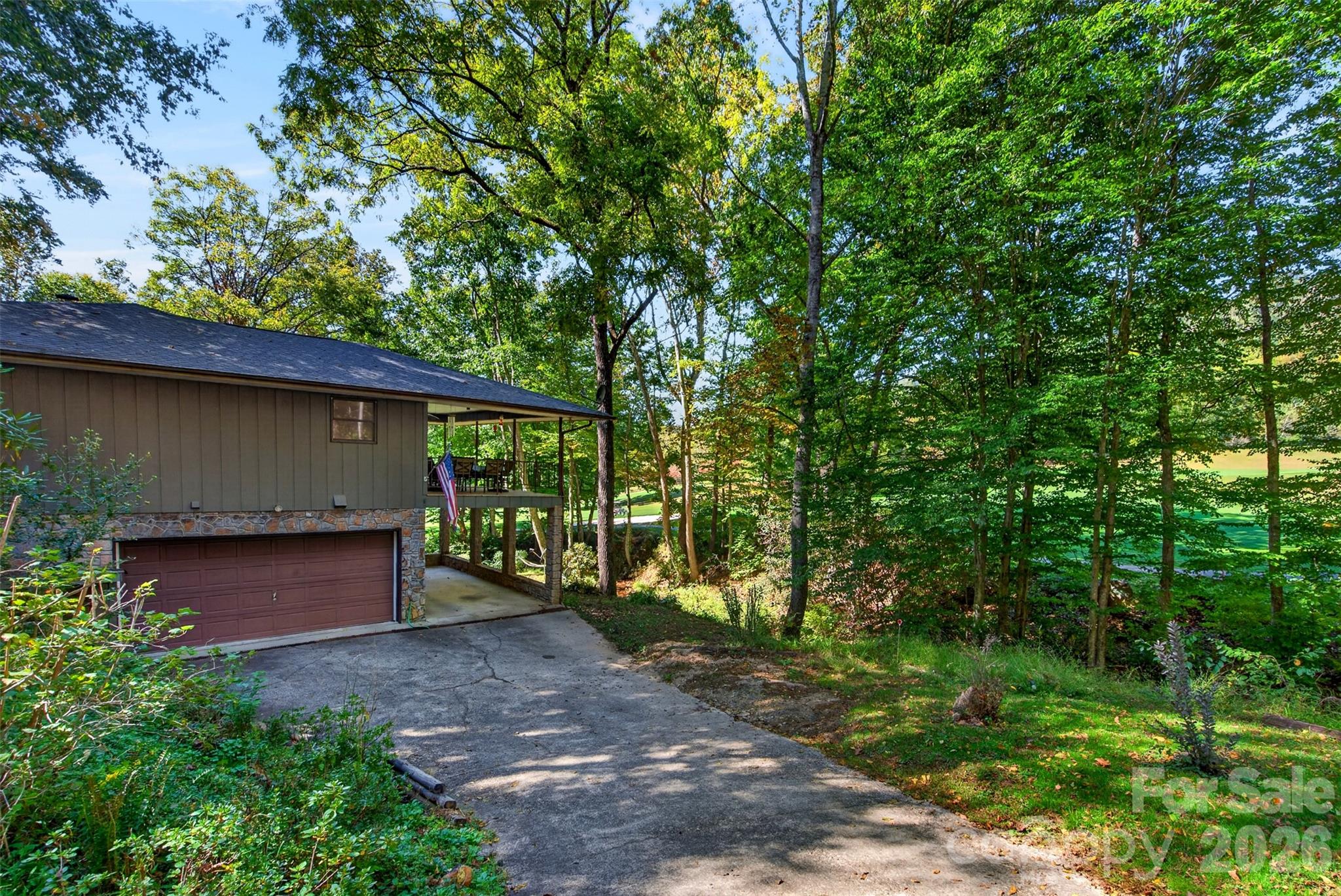 180 Divot Drive Property Photo 45