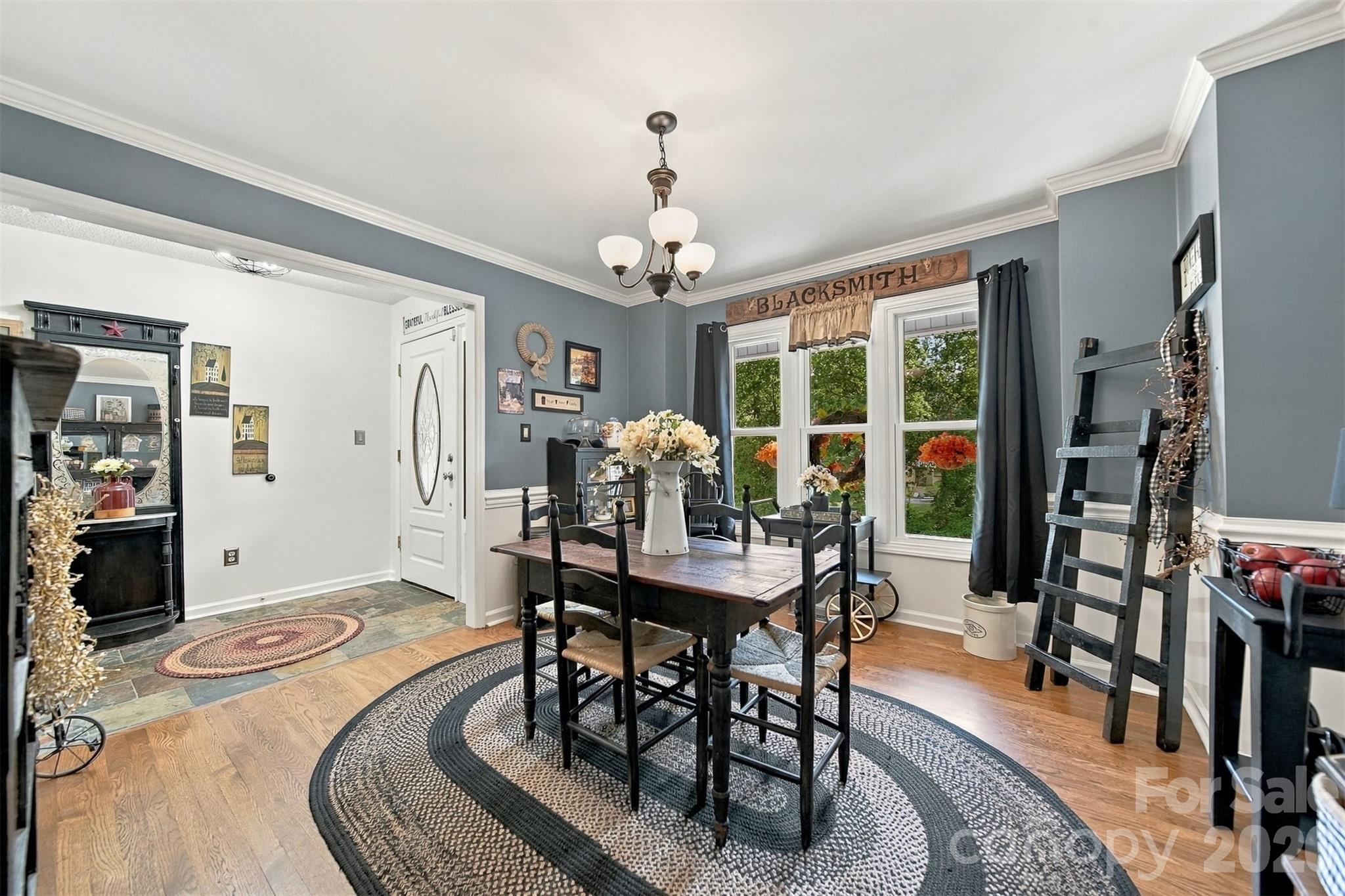 3645 Wandering Lane Property Photo 6