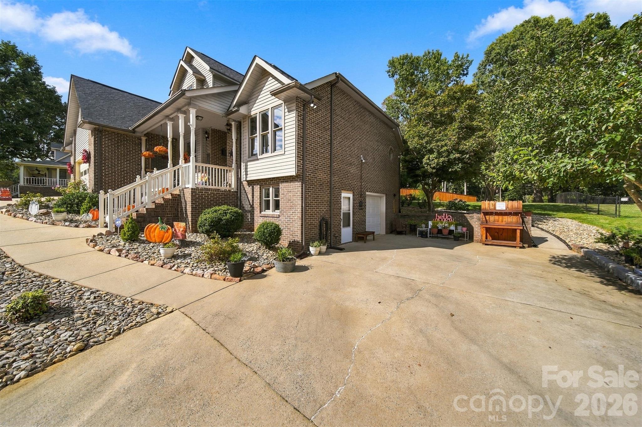 3645 Wandering Lane Property Photo 34