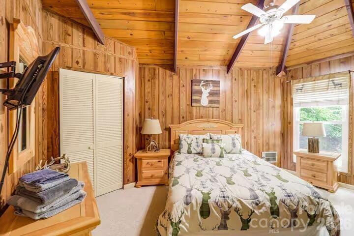 102 Cricket Way Property Photo 7