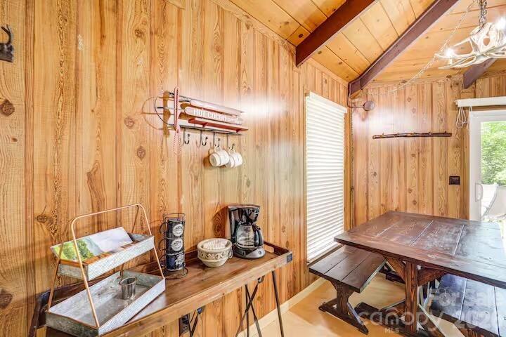 102 Cricket Way Property Photo 13
