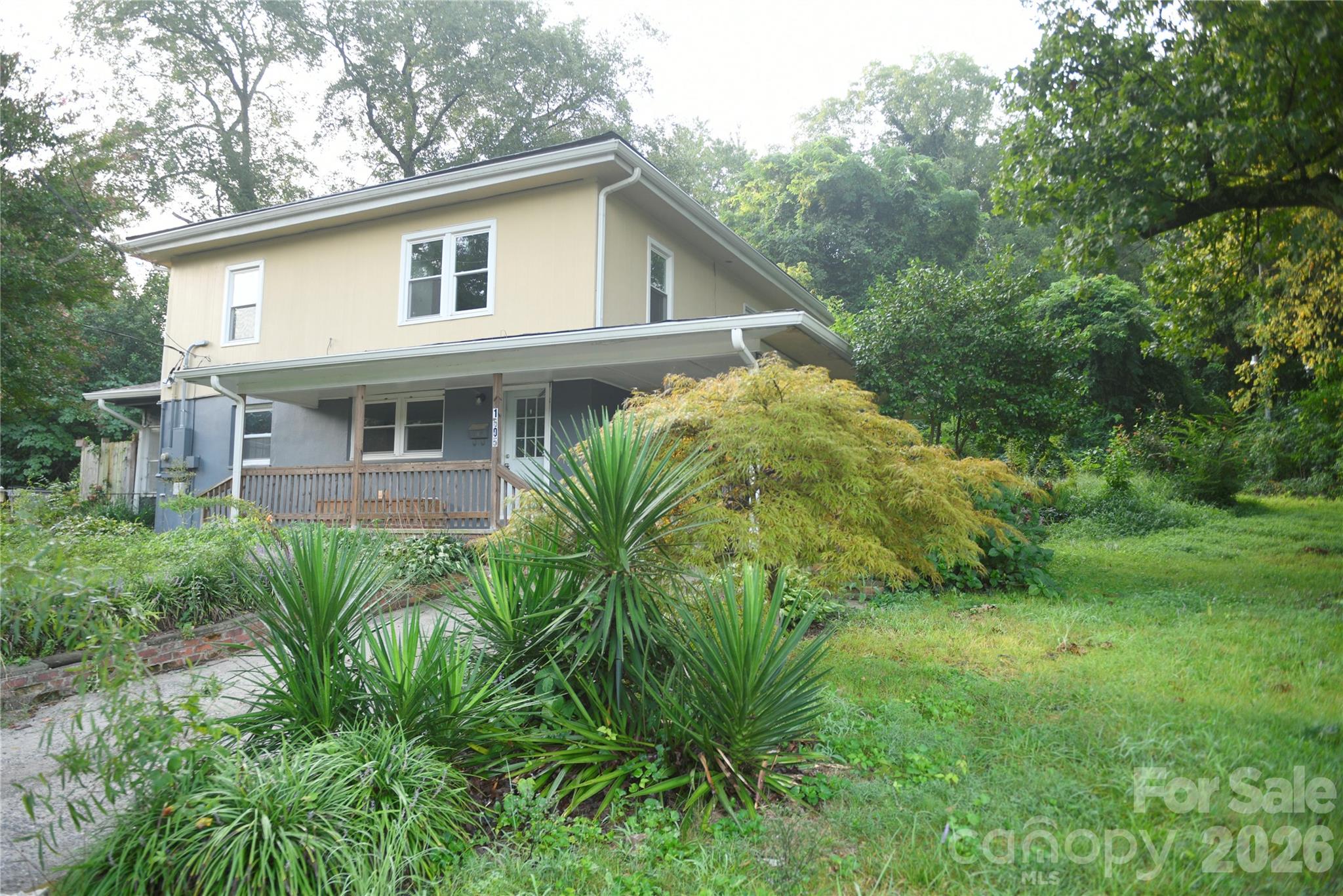 1605 W 4th Avenue Property Photo 1