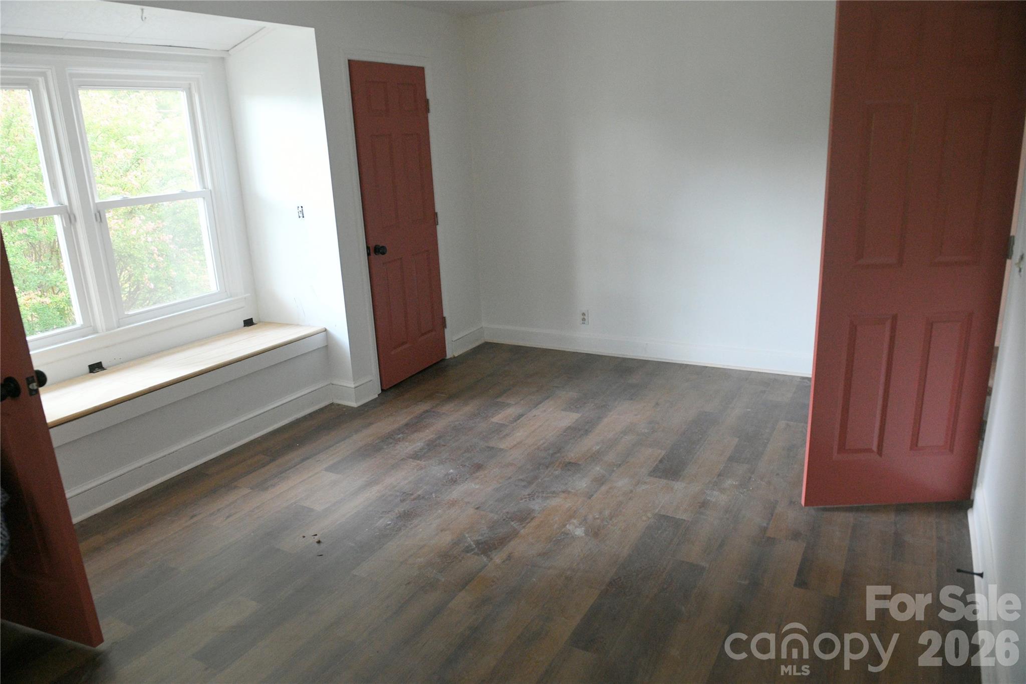 1605 W 4th Avenue Property Photo 28
