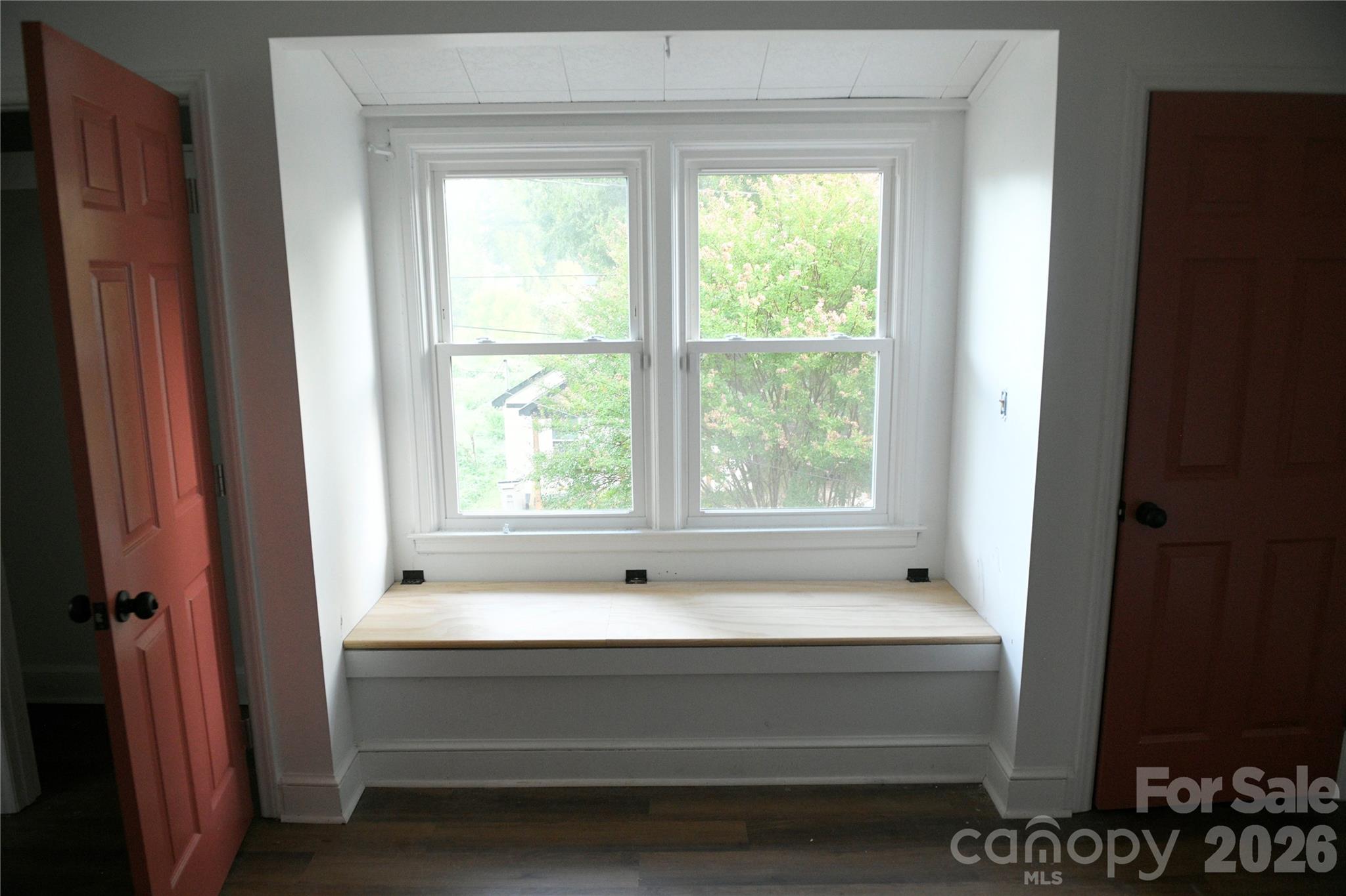 1605 W 4th Avenue Property Photo 29