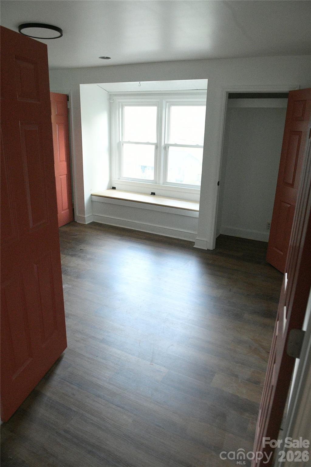 1605 W 4th Avenue Property Photo 33