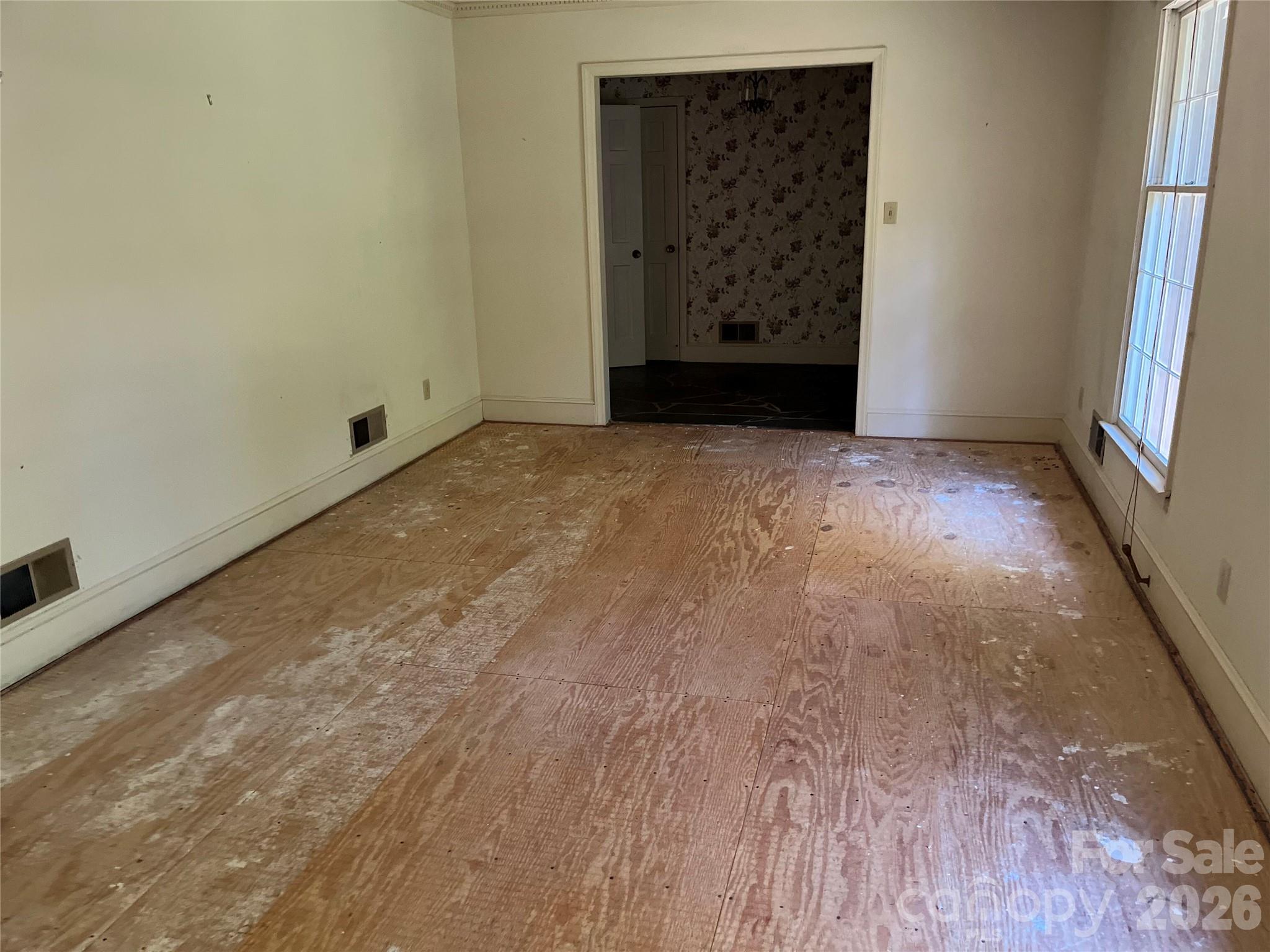 8310 County Downs Lane Property Photo 2