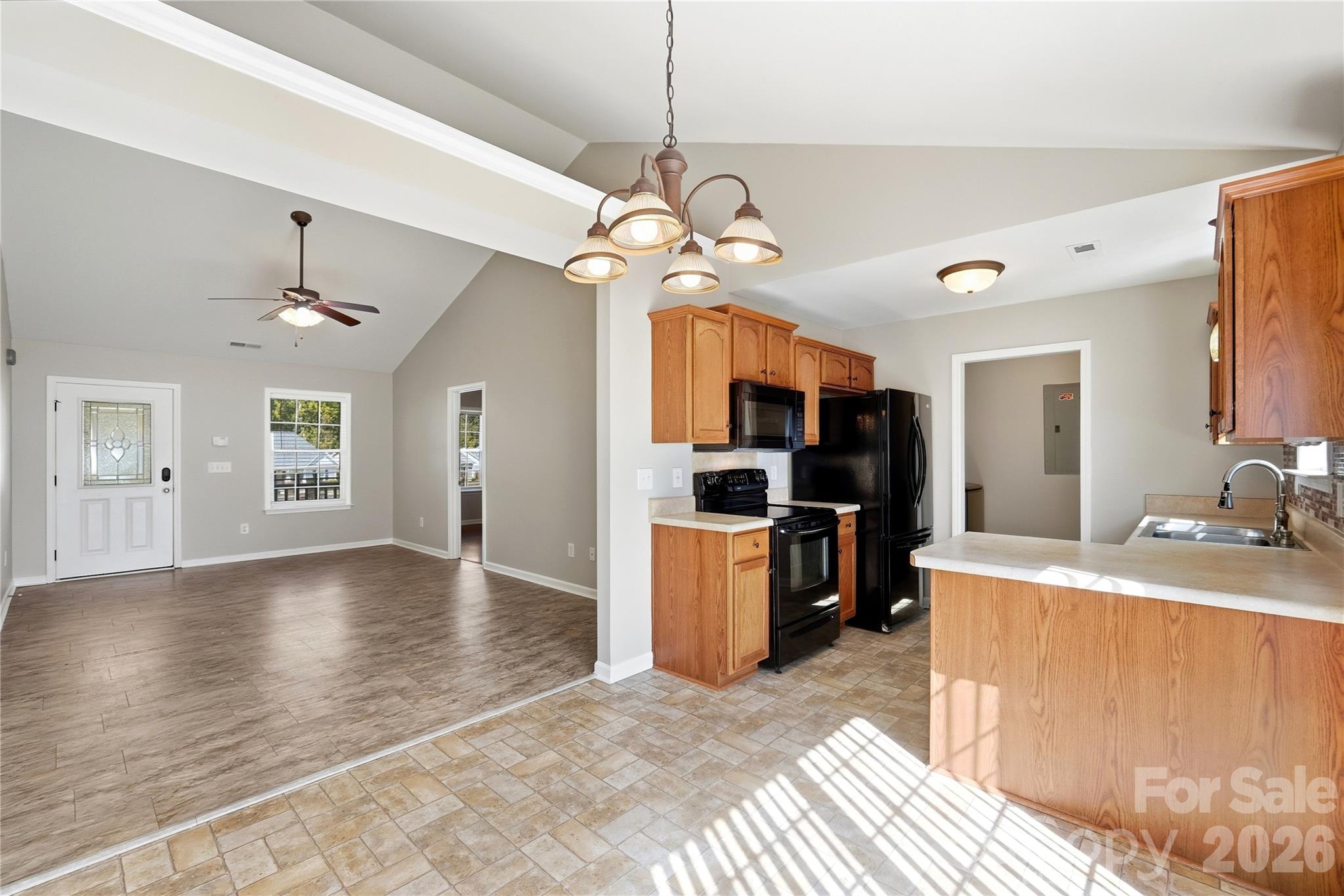 4066 Thomas Sam Drive Property Photo 15