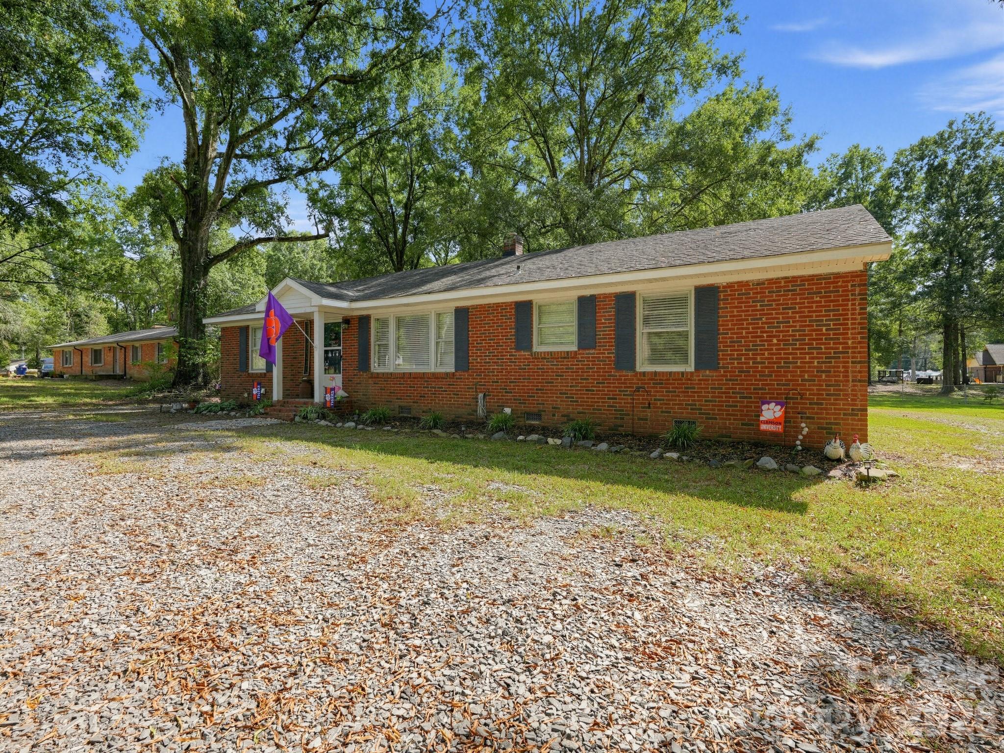 2206 White Store Road Property Photo 1