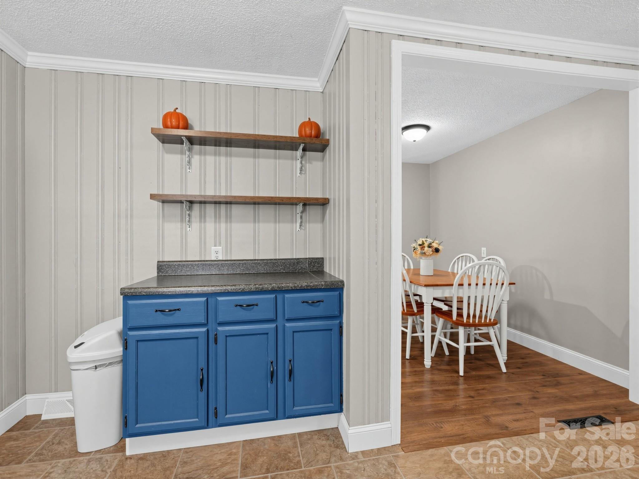 2206 White Store Road Property Photo 8
