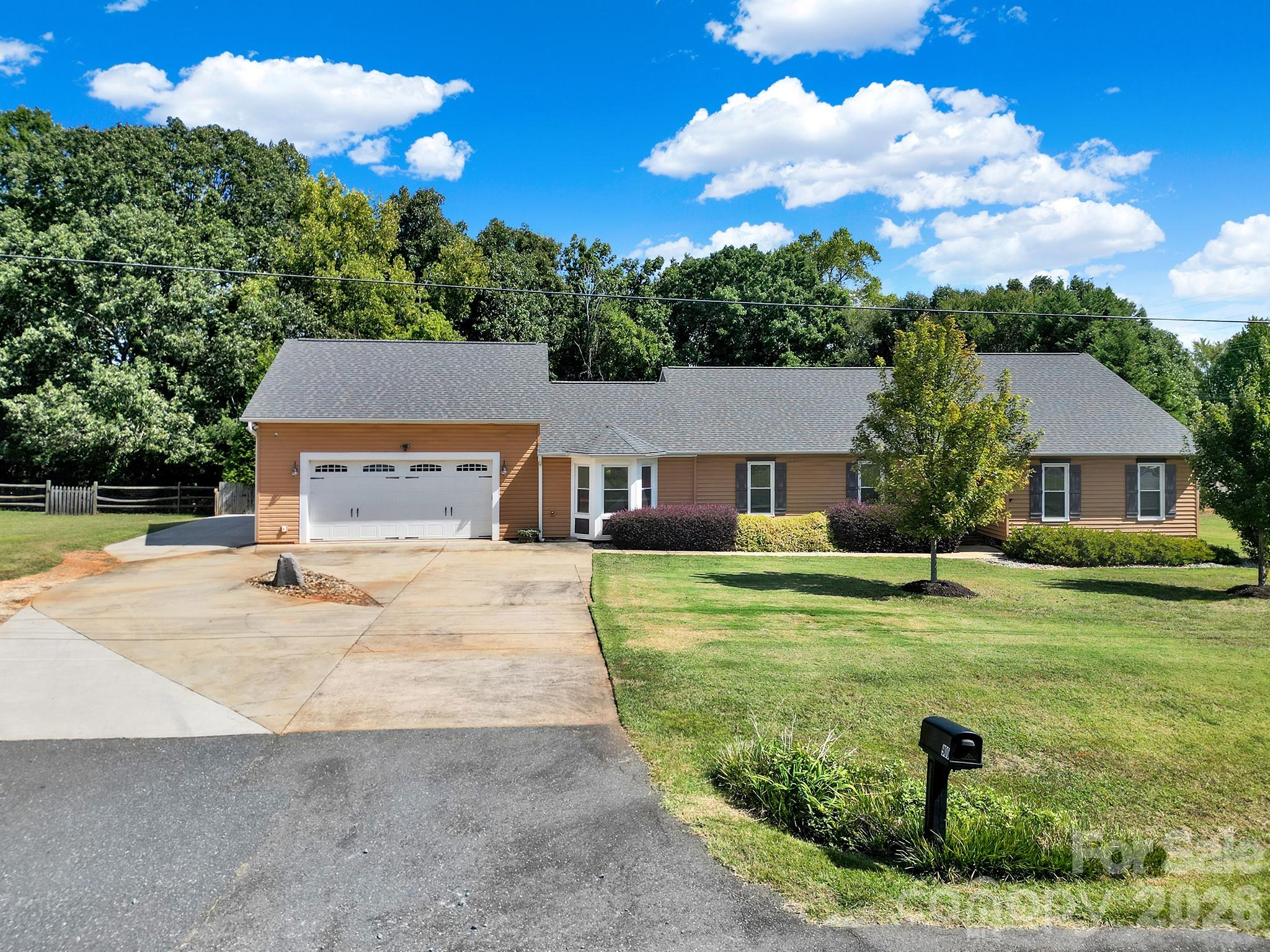 900 Saddle Ridge Road Property Photo 6