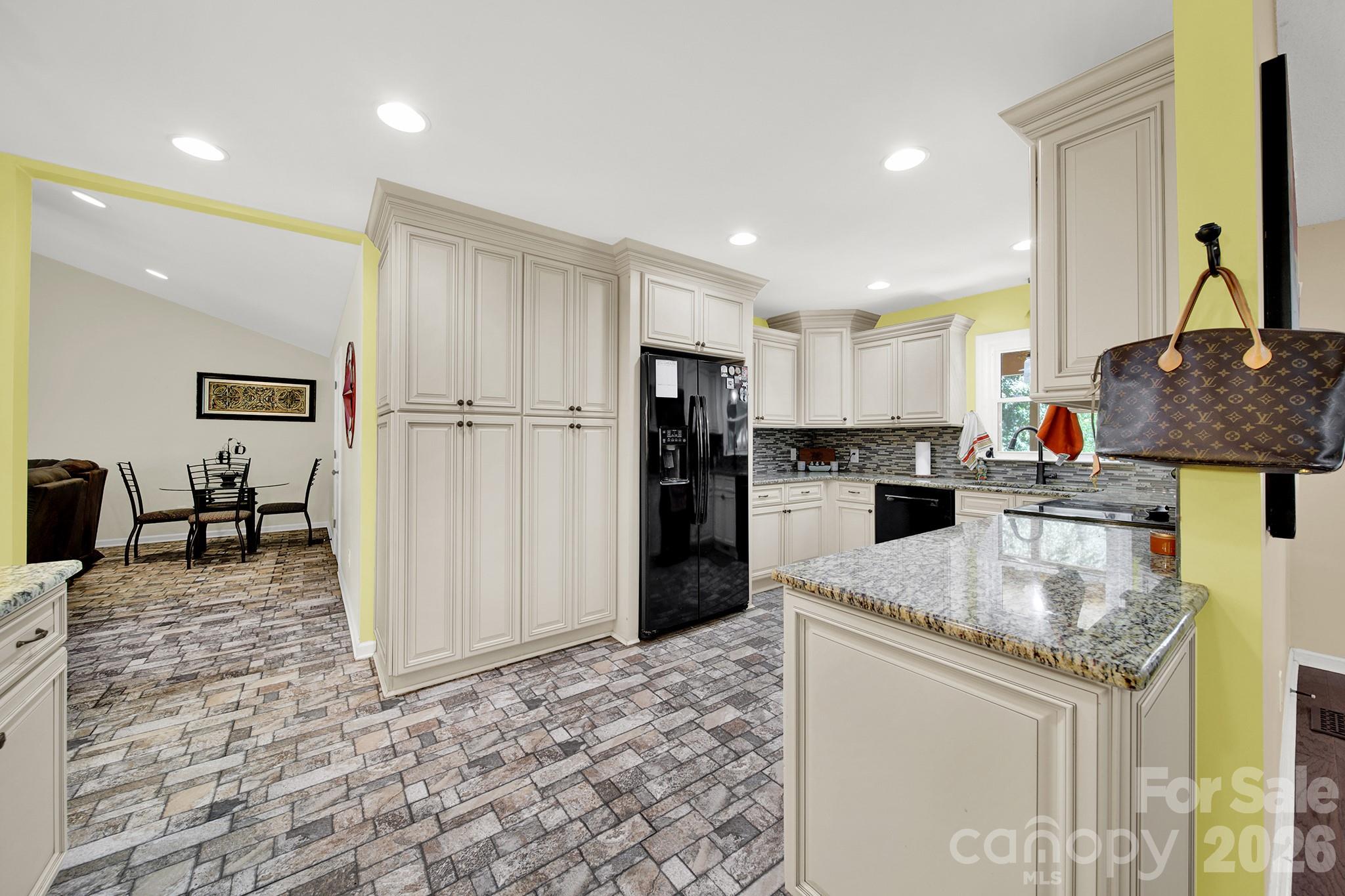 900 Saddle Ridge Road Property Photo 15