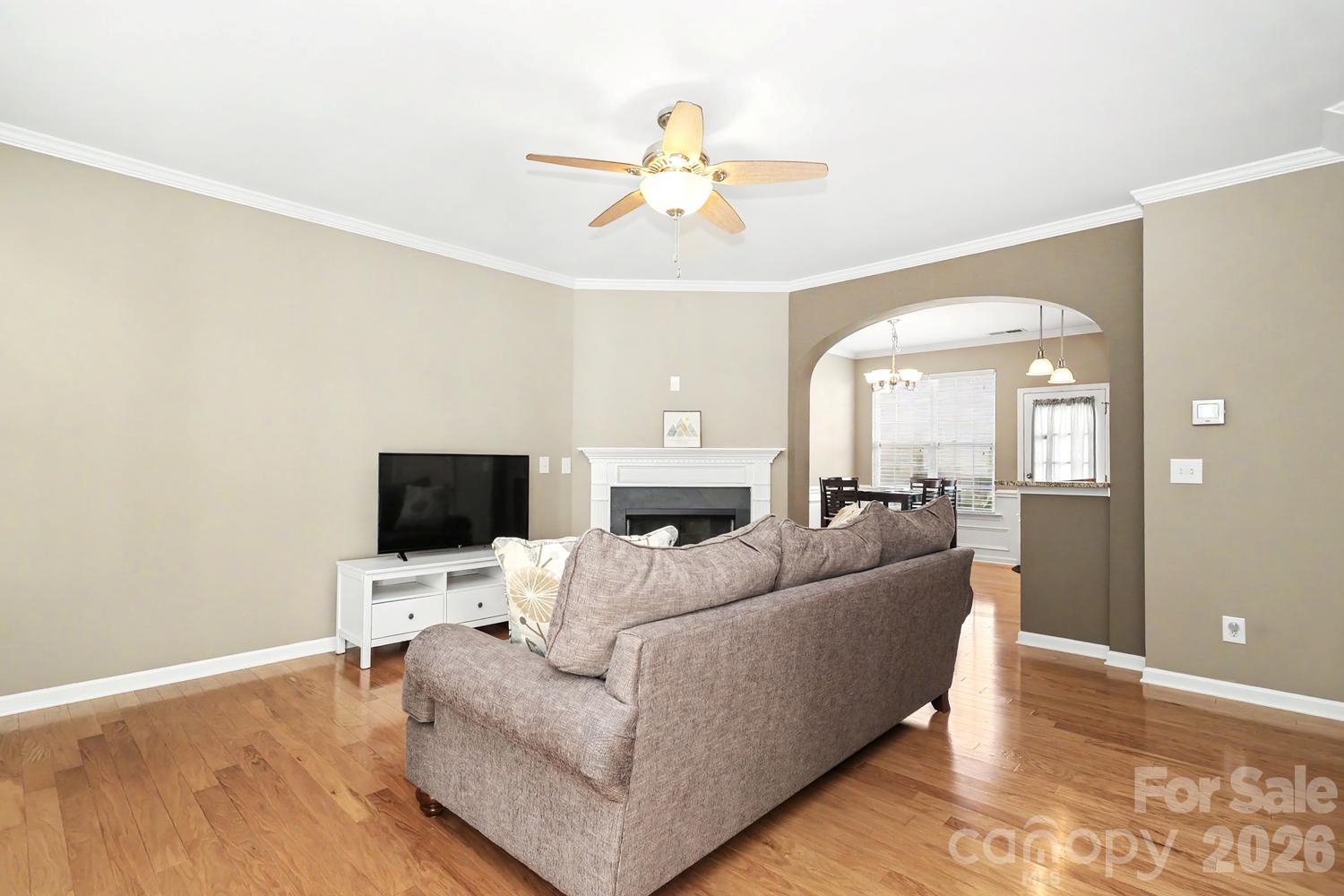 3212 Kemptown Square Property Photo 6