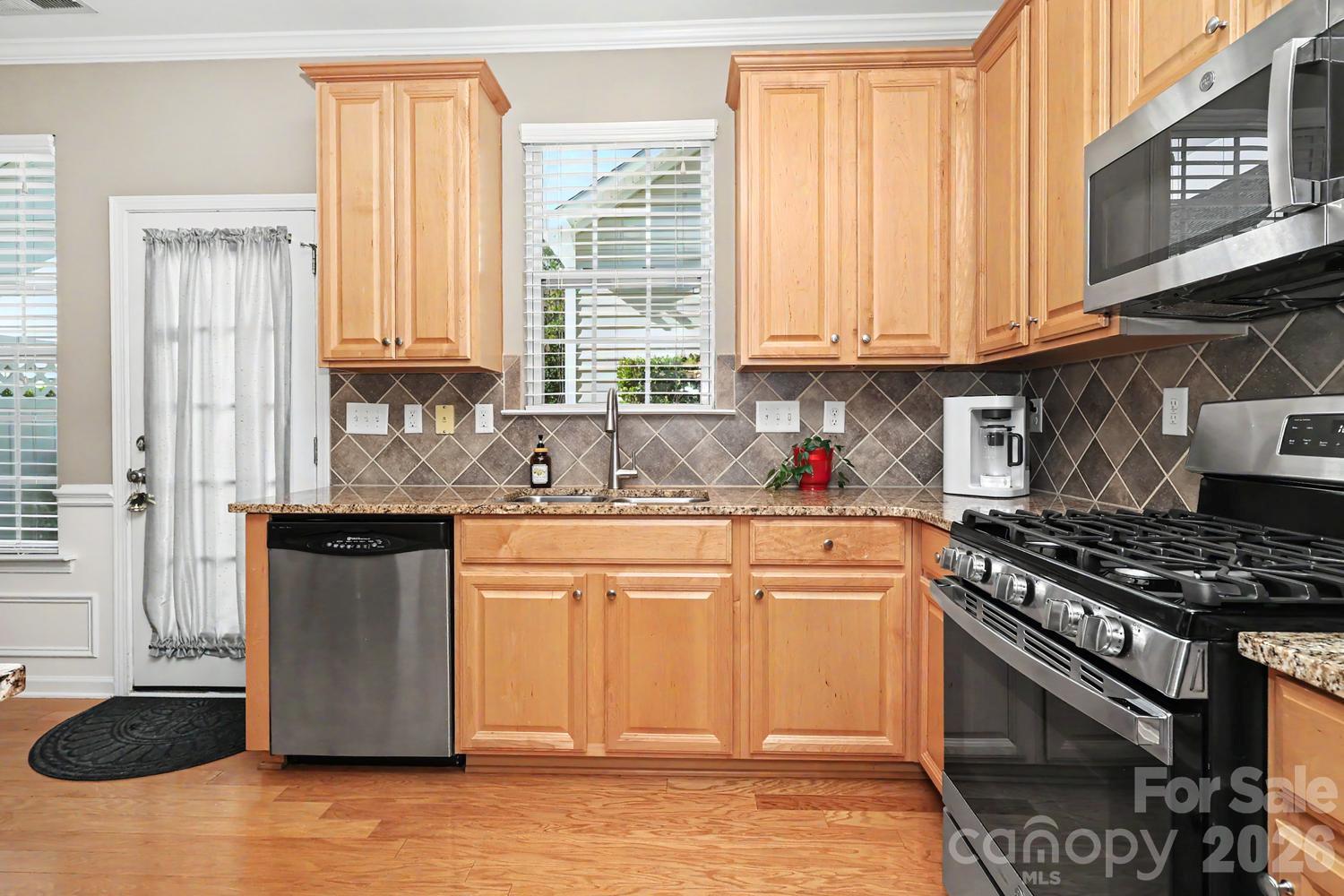 3212 Kemptown Square Property Photo 12
