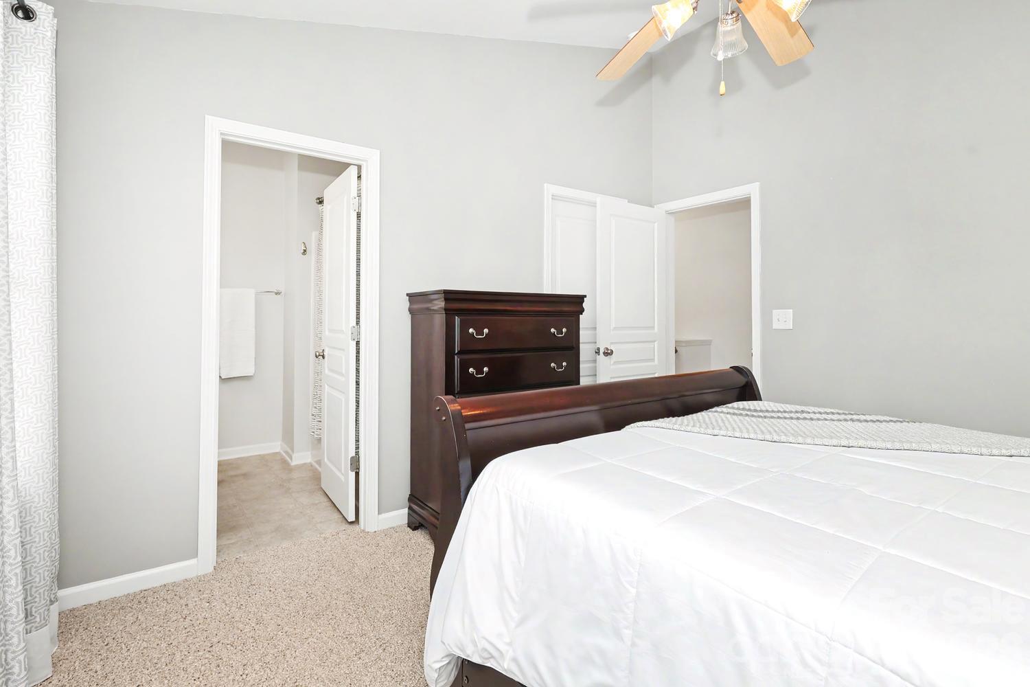3212 Kemptown Square Property Photo 21