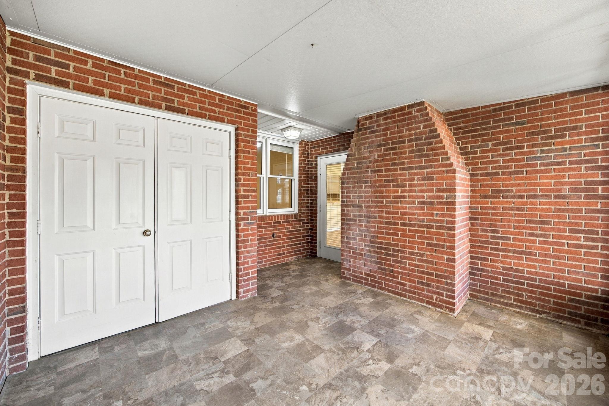 19838 Oak Leaf Circle Property Photo 26