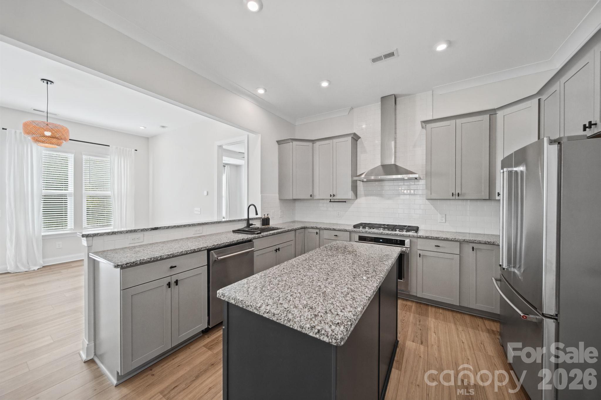203 Heathbrook Lane Property Photo 6