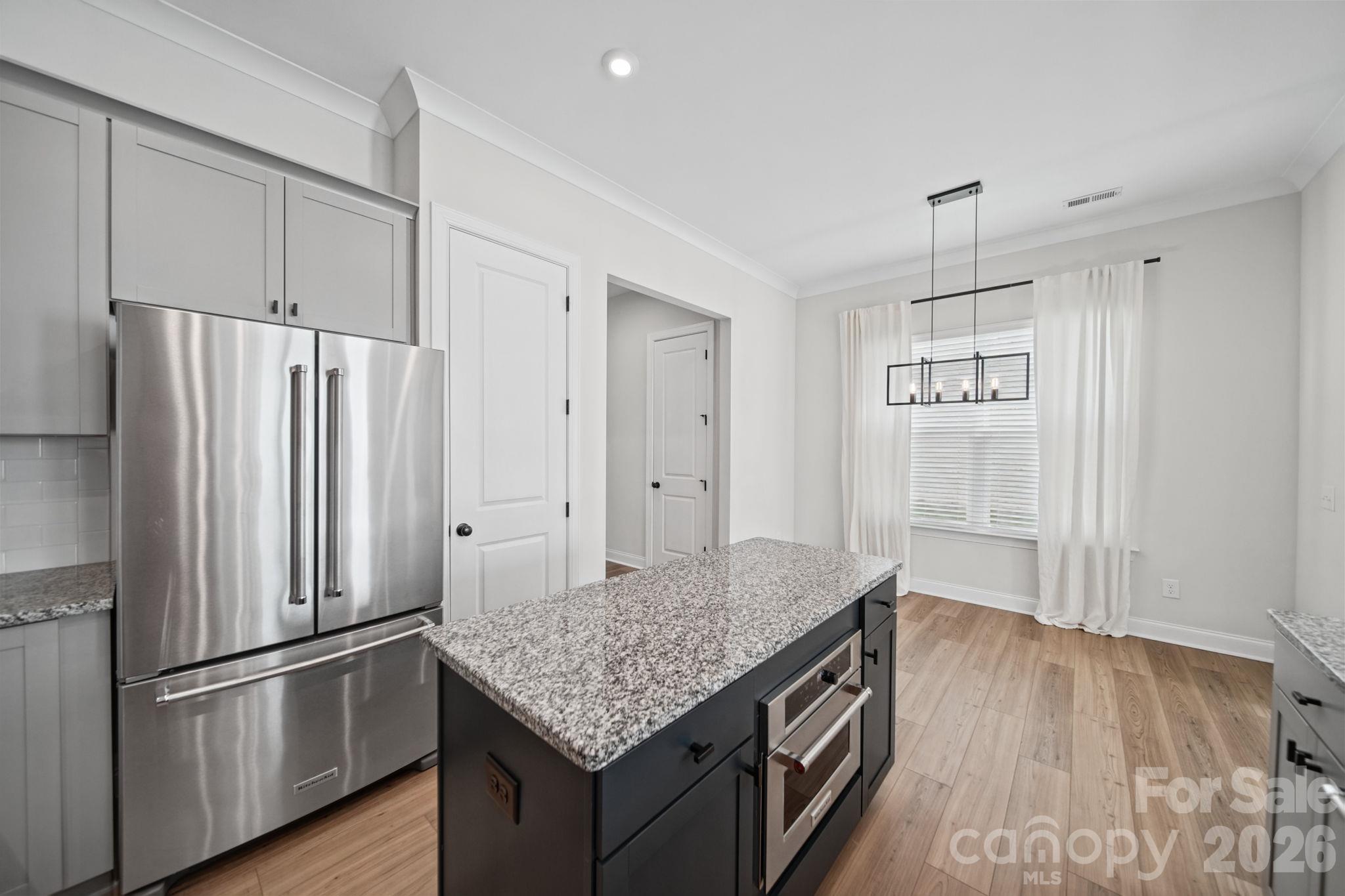 203 Heathbrook Lane Property Photo 9