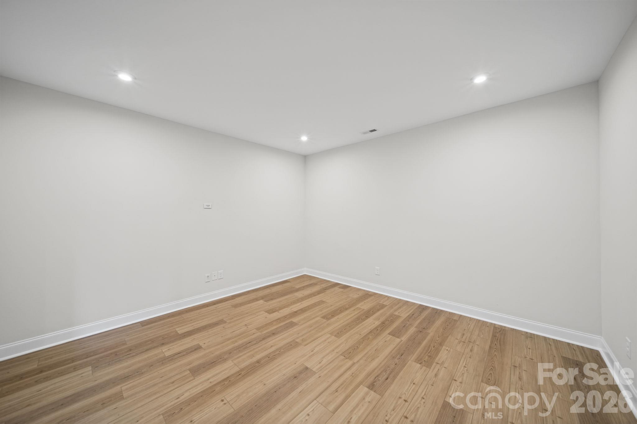 203 Heathbrook Lane Property Photo 25