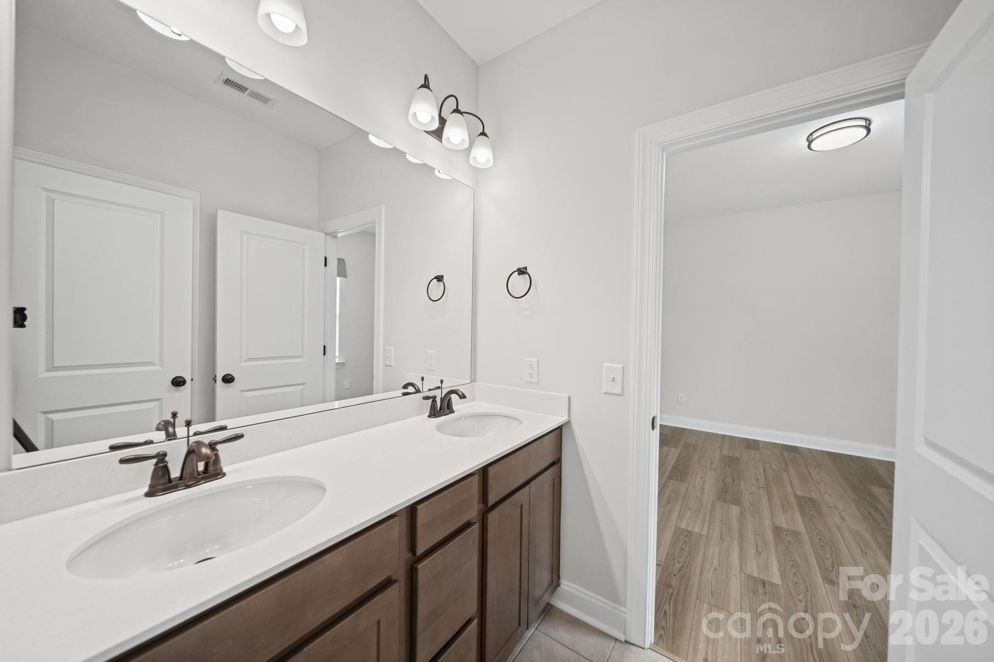 203 Heathbrook Lane Property Photo 32