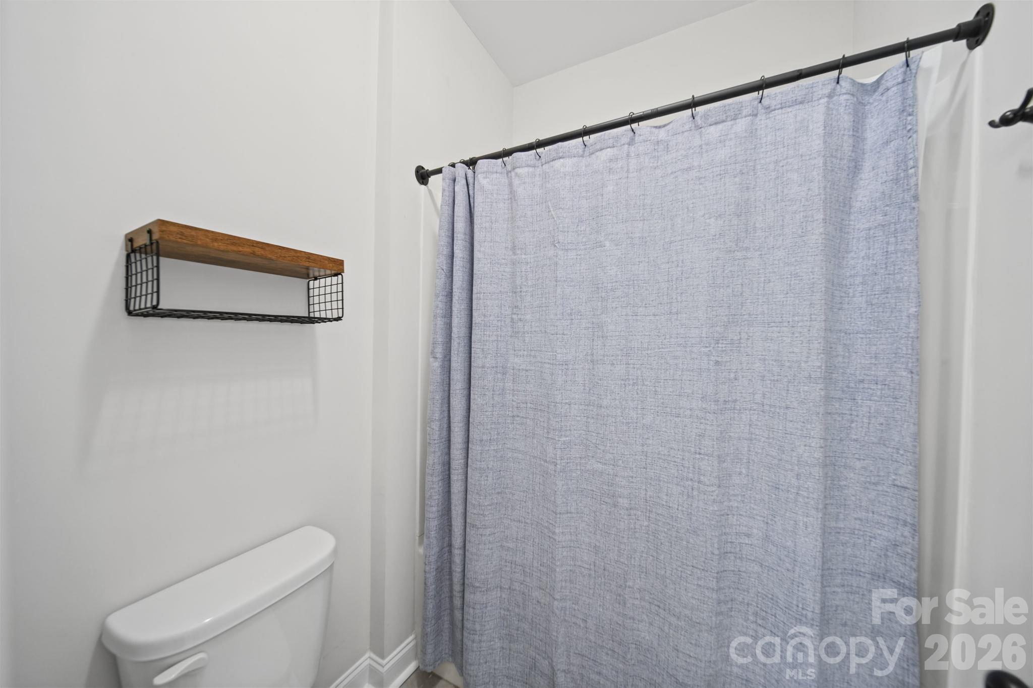 203 Heathbrook Lane Property Photo 33