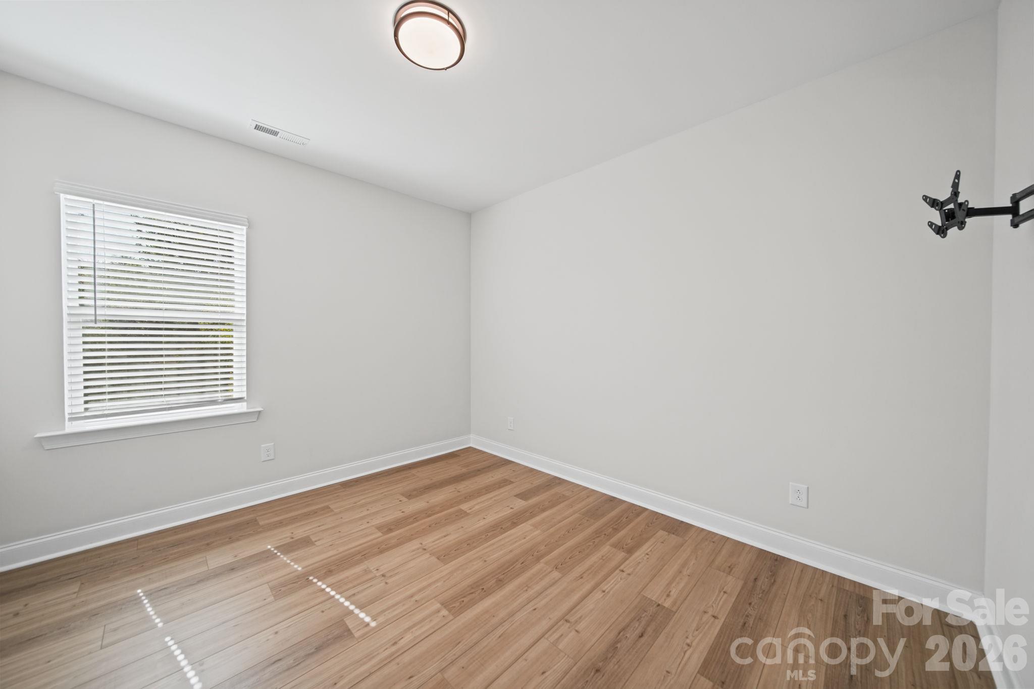 203 Heathbrook Lane Property Photo 35