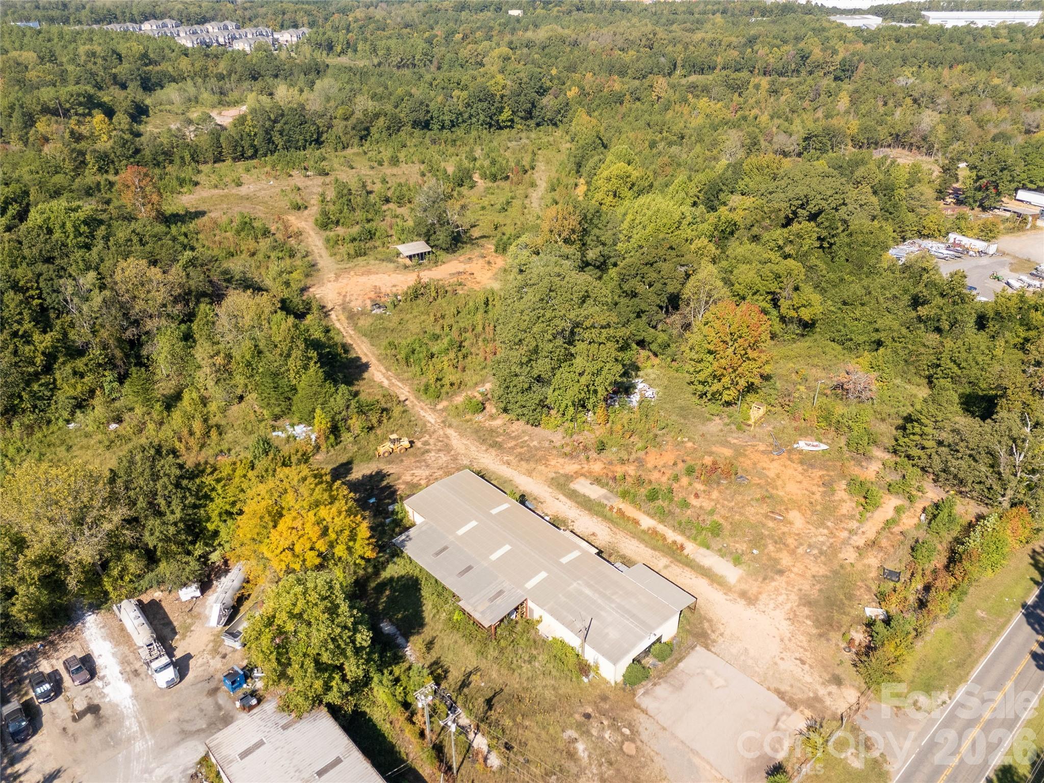 725 Red River Road Property Photo 5