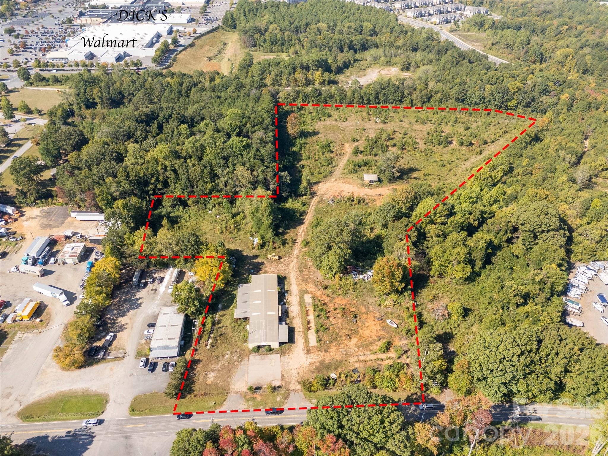 725 Red River Road Property Photo 14