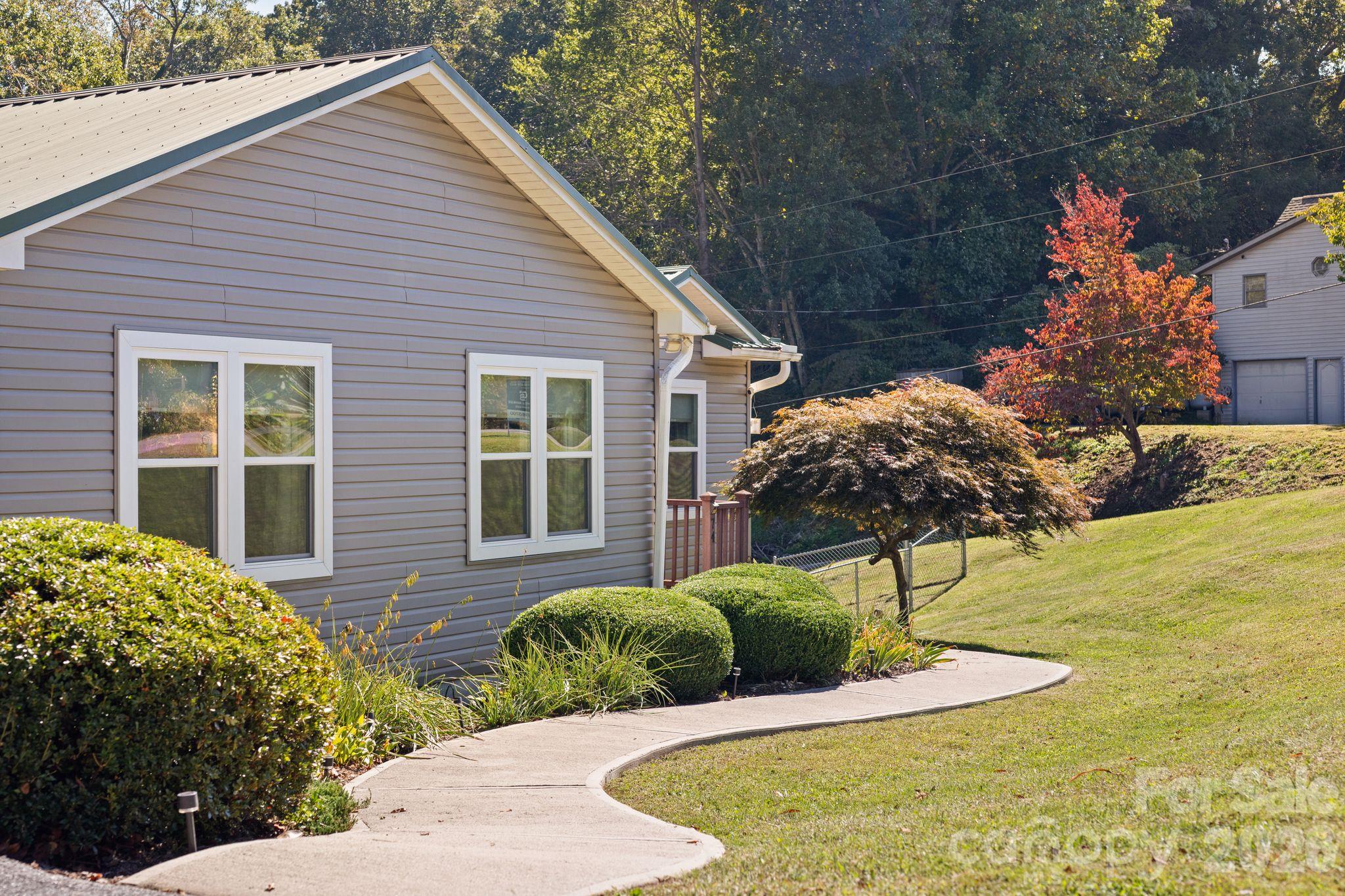 74 Ridgeline Road Property Photo 2