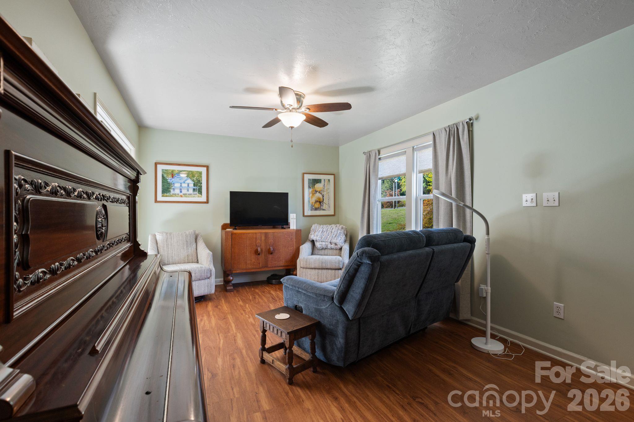 74 Ridgeline Road Property Photo 5
