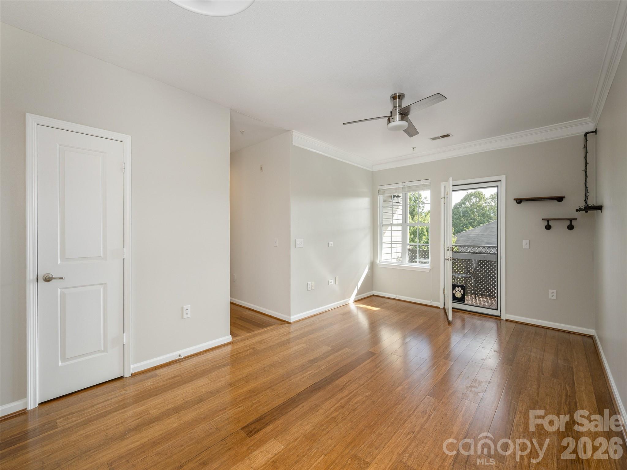 437 Appeldoorn Circle Property Photo 6