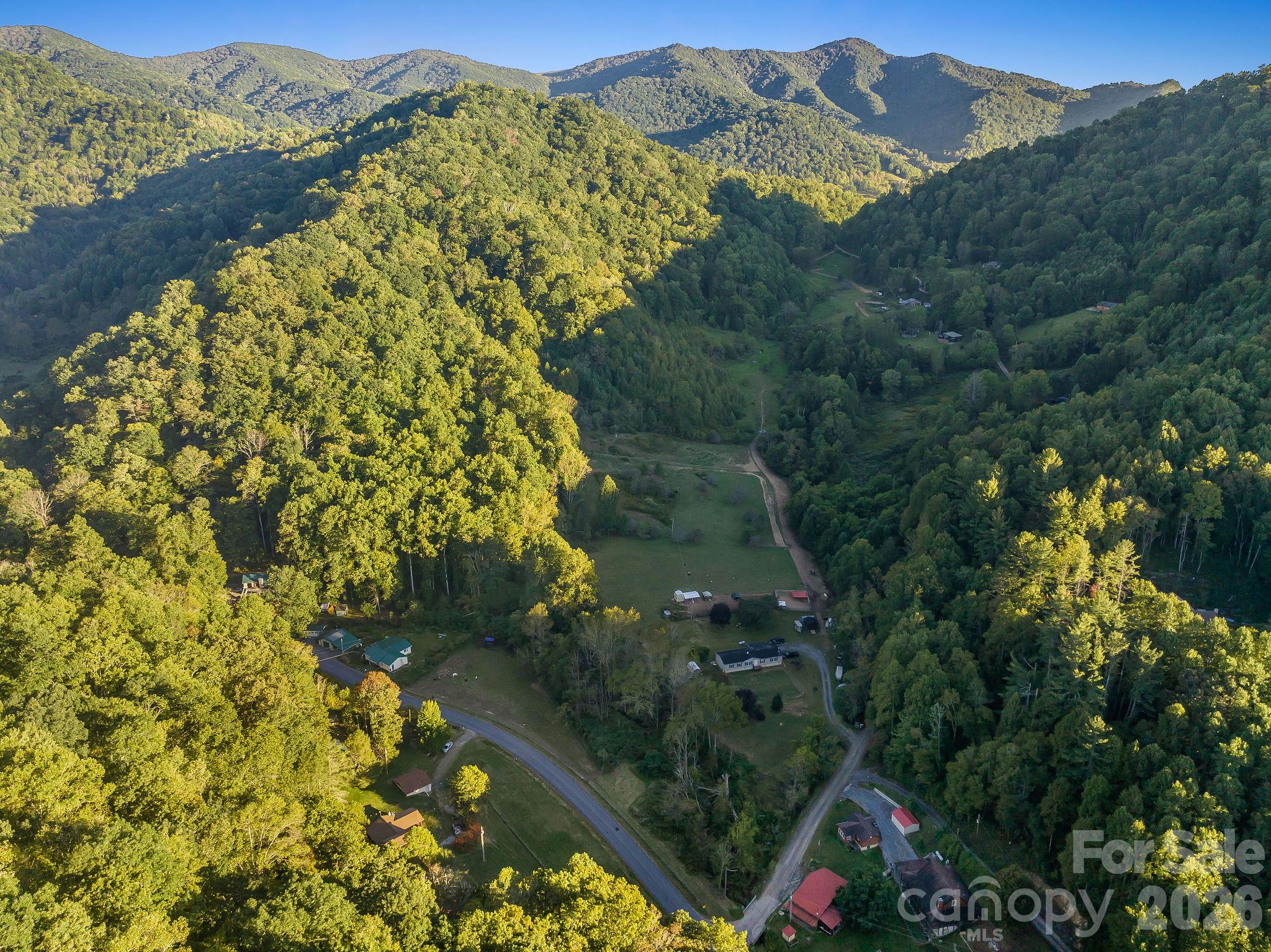 1102 Price Town Road Property Photo 2