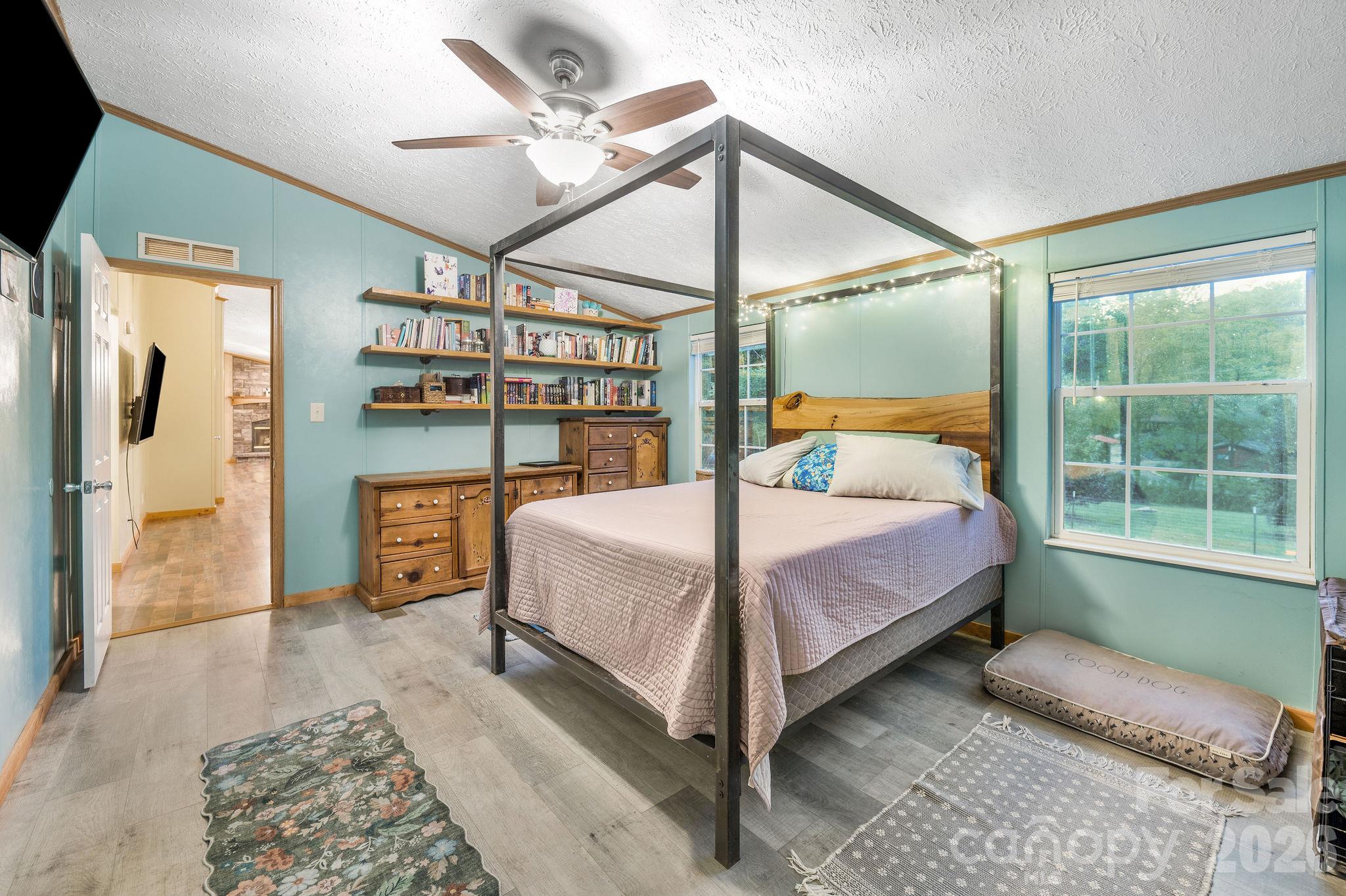 1102 Price Town Road Property Photo 7