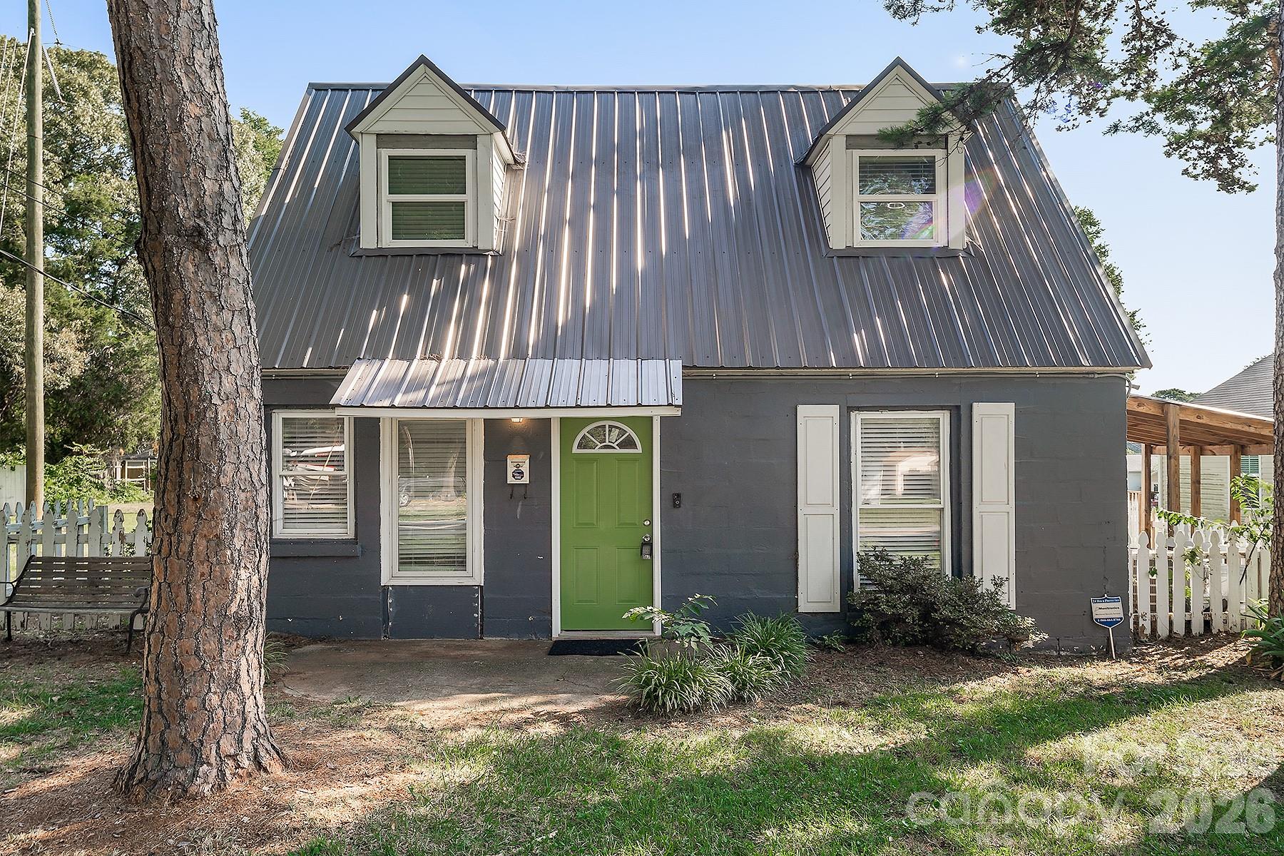 109 Julia Avenue Property Photo 1