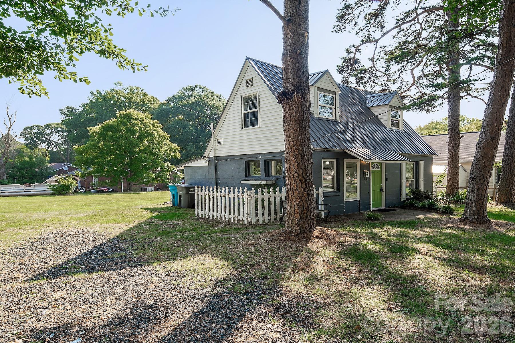 109 Julia Avenue Property Photo 3