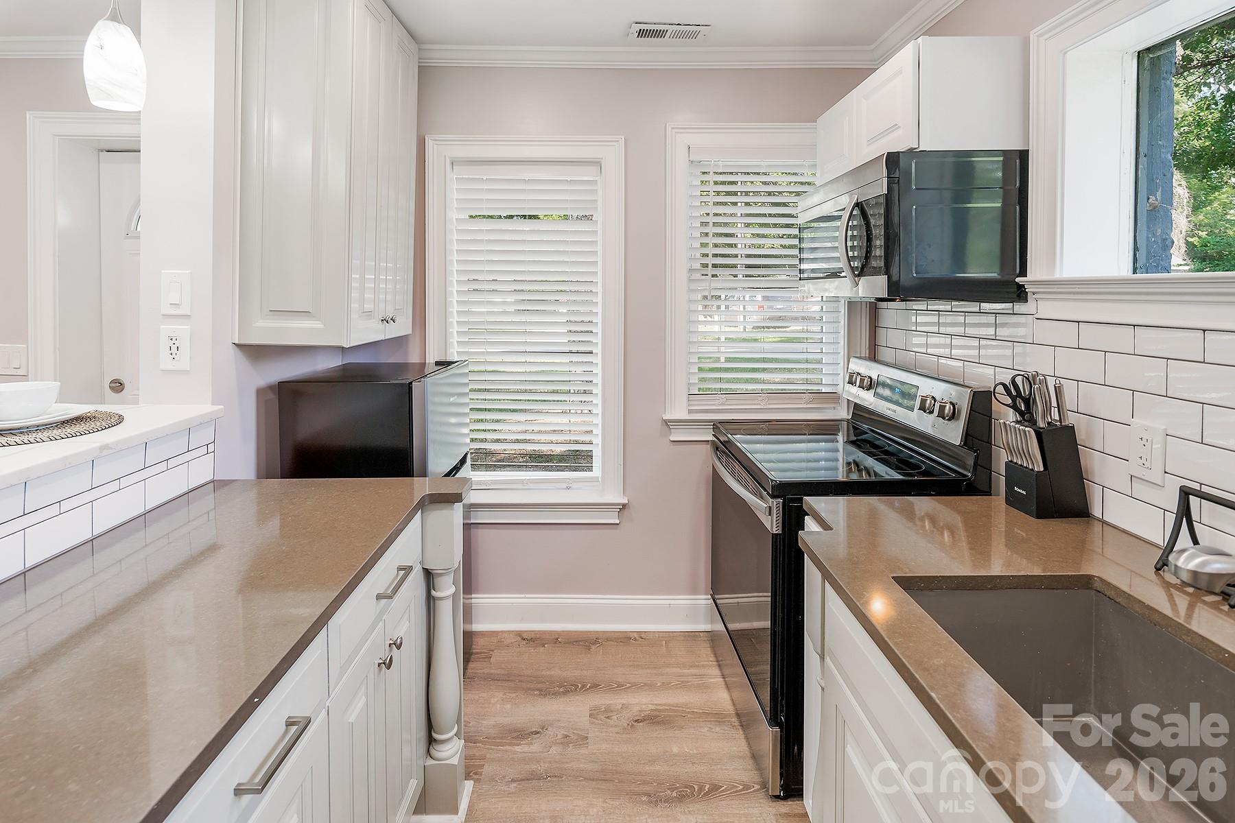 109 Julia Avenue Property Photo 7