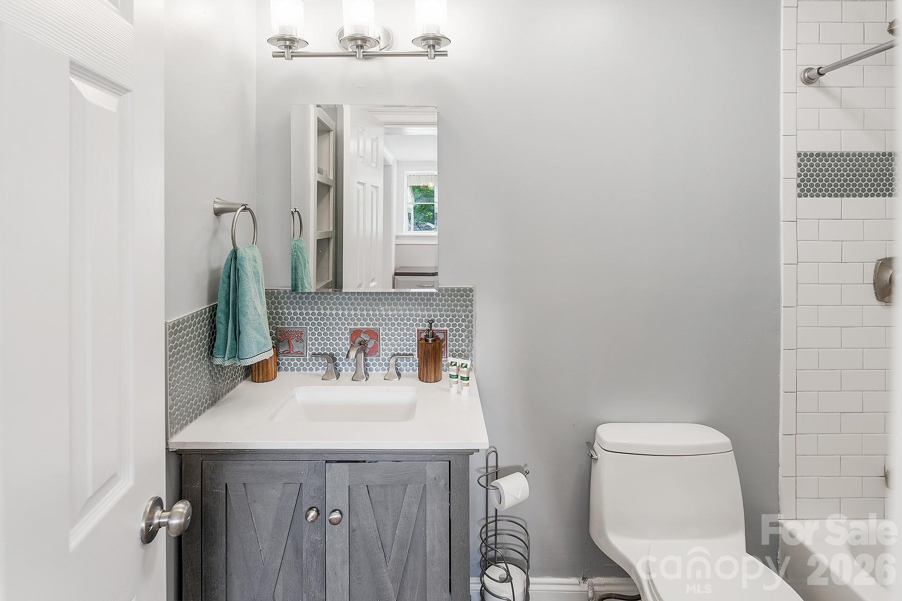 109 Julia Avenue Property Photo 17