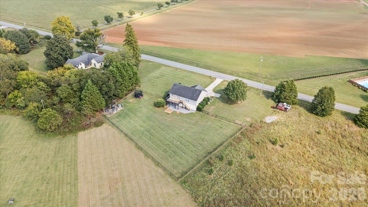2241 Killian Road Property Photo 3