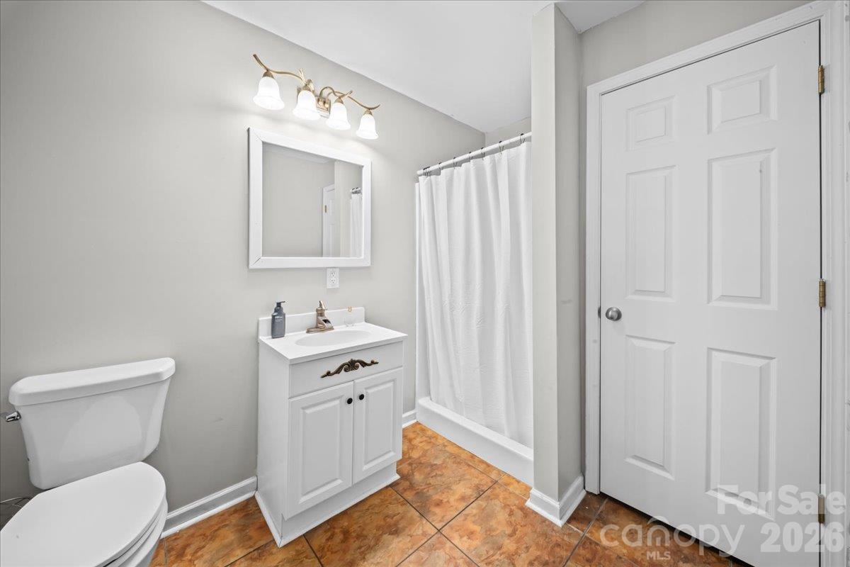 2241 Killian Road Property Photo 18