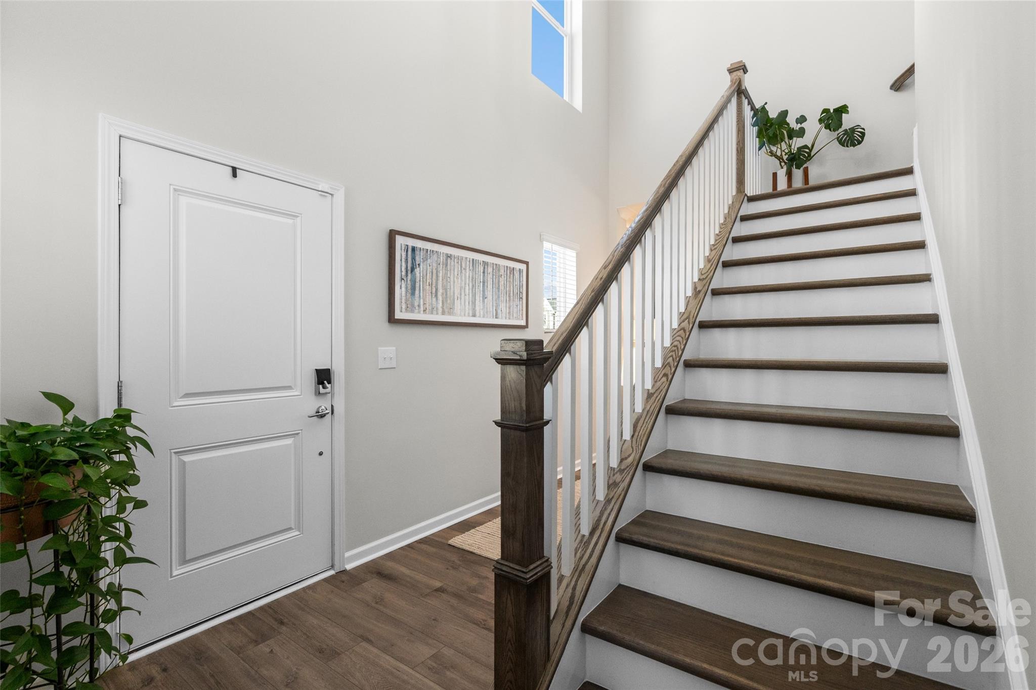 13042 Rover Street Property Photo 5