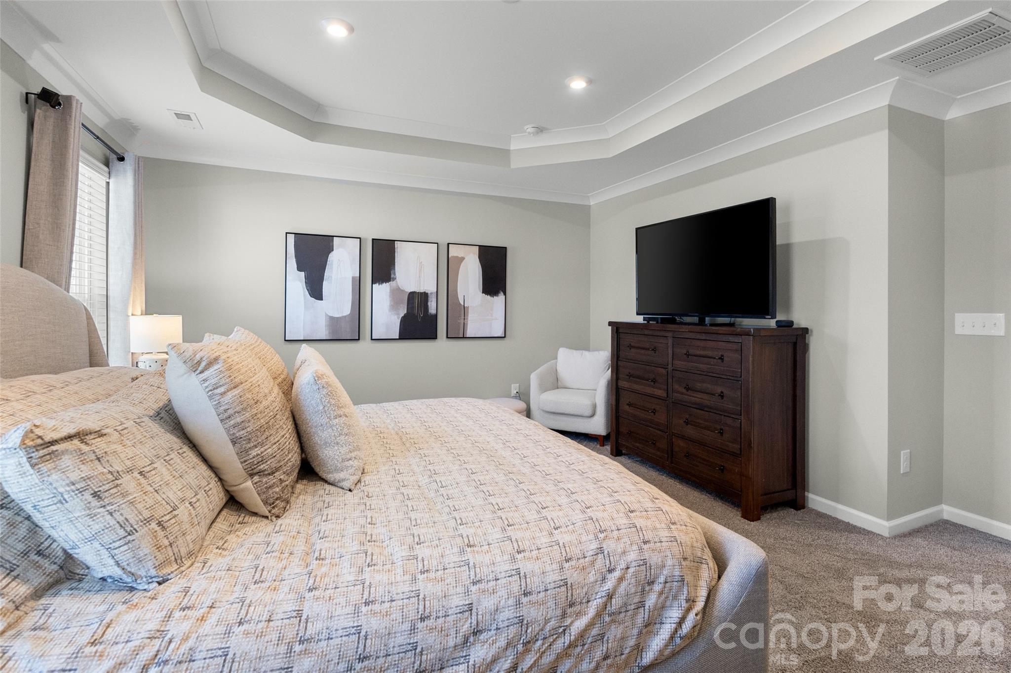 13042 Rover Street Property Photo 28