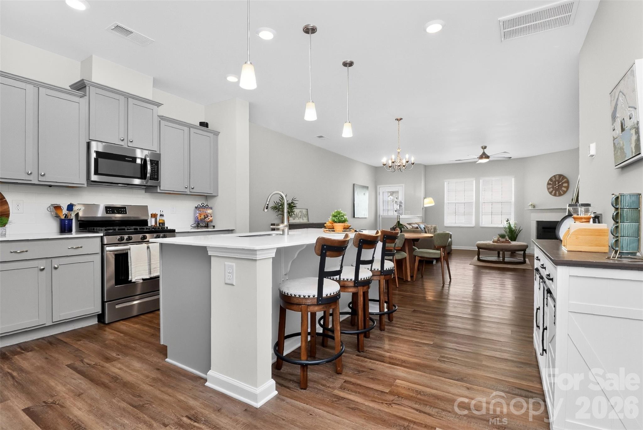 8118 English Clover Lane Property Photo 11