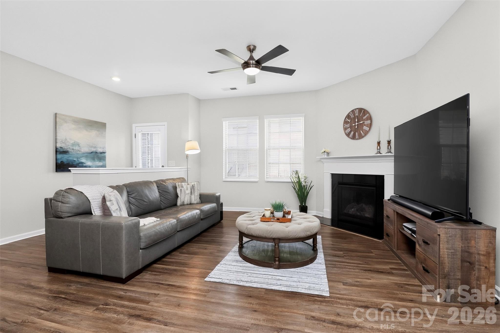 8118 English Clover Lane Property Photo 14